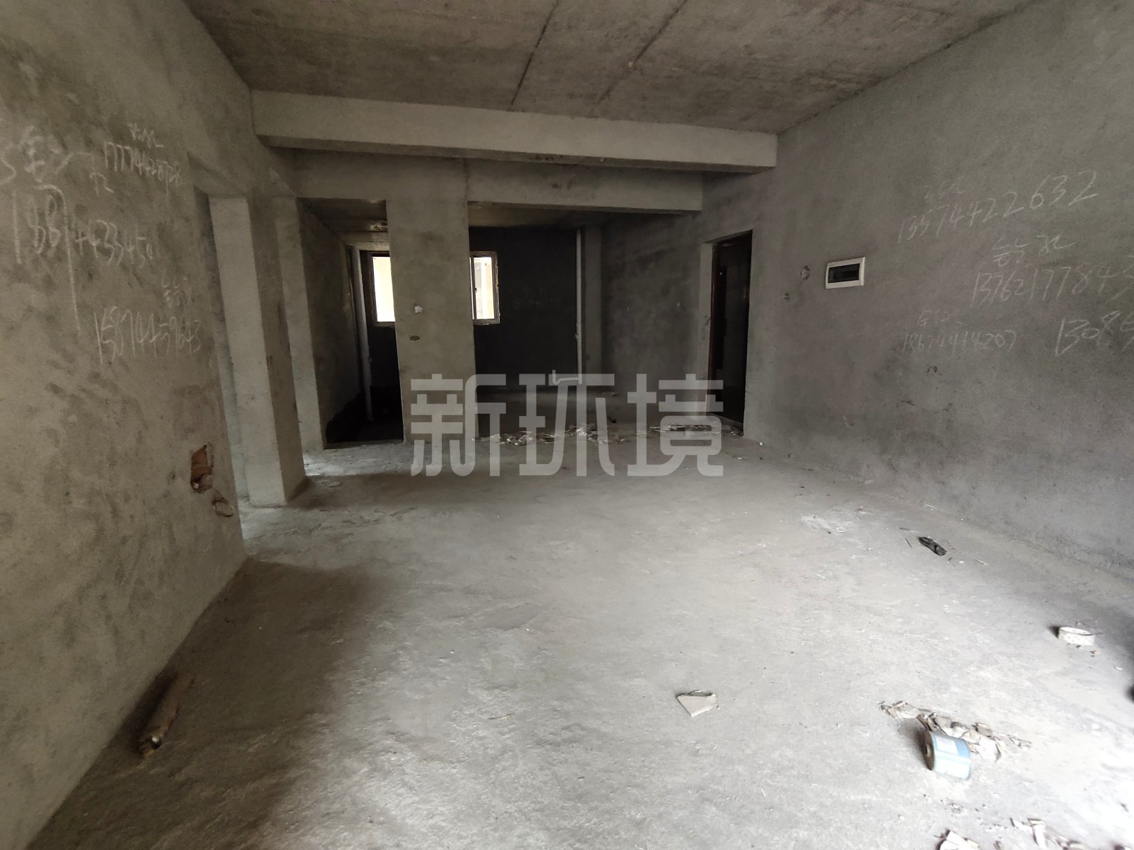 大庸王府 3室2厅1卫 58.8万 大庸王府 3室2厅1卫 58.8万客厅