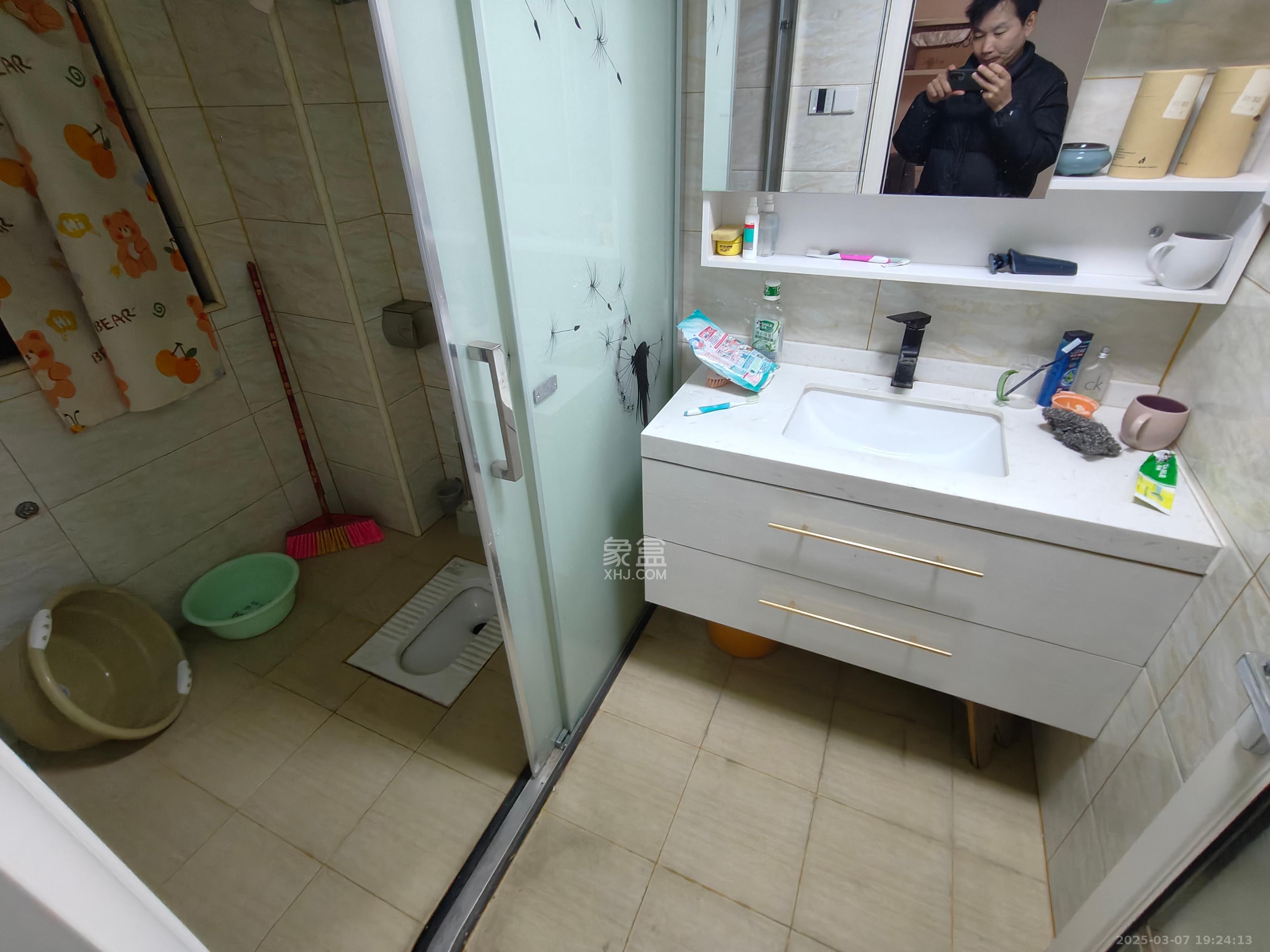 北辰中央公园C区  3室2厅2卫   2500.00元/月室内图