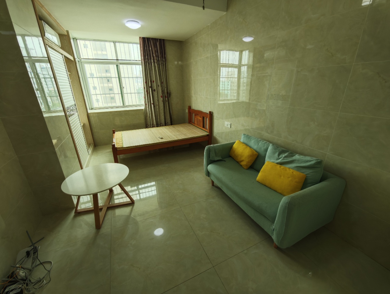 德盛华庭 1室0厅1卫 1000.0元/月 德盛华庭 1室0厅1卫 1000.0元/月室内图