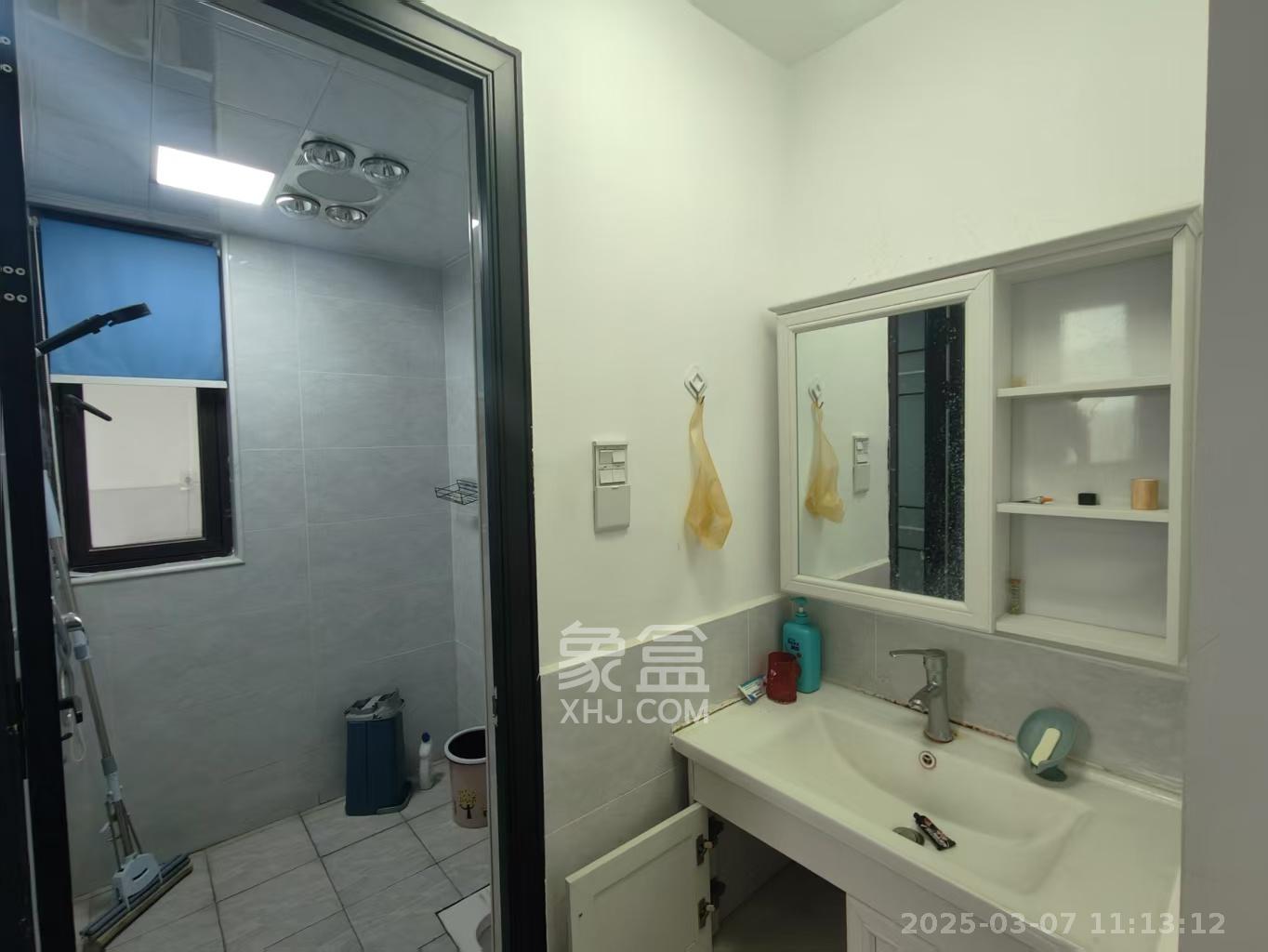 融创融公馆(融创臻苑)  3室2厅2卫    2500.0元/月 融创融公馆(融创臻苑)  3室2厅2卫    2500.0元/月室内图