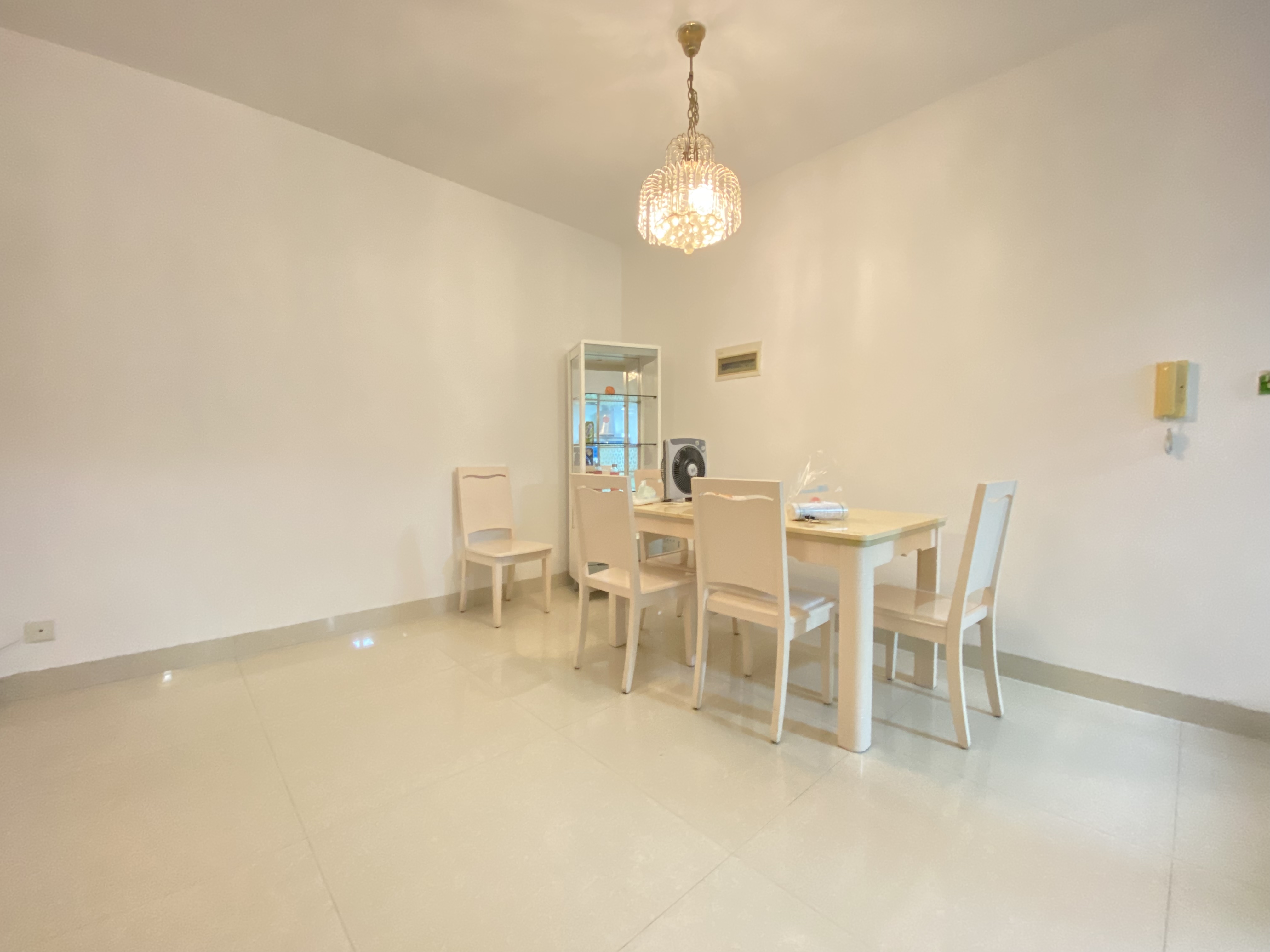 绿谷康都 3室2厅2卫 170.0万 绿谷康都 3室2厅2卫 170.0万室内图