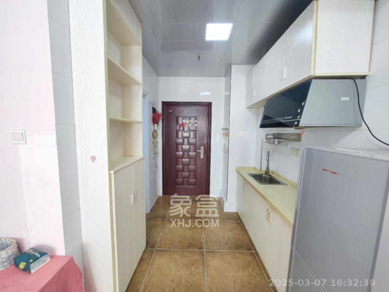 万科魅力之城  1室1厅1卫   1300.00元/月室内图