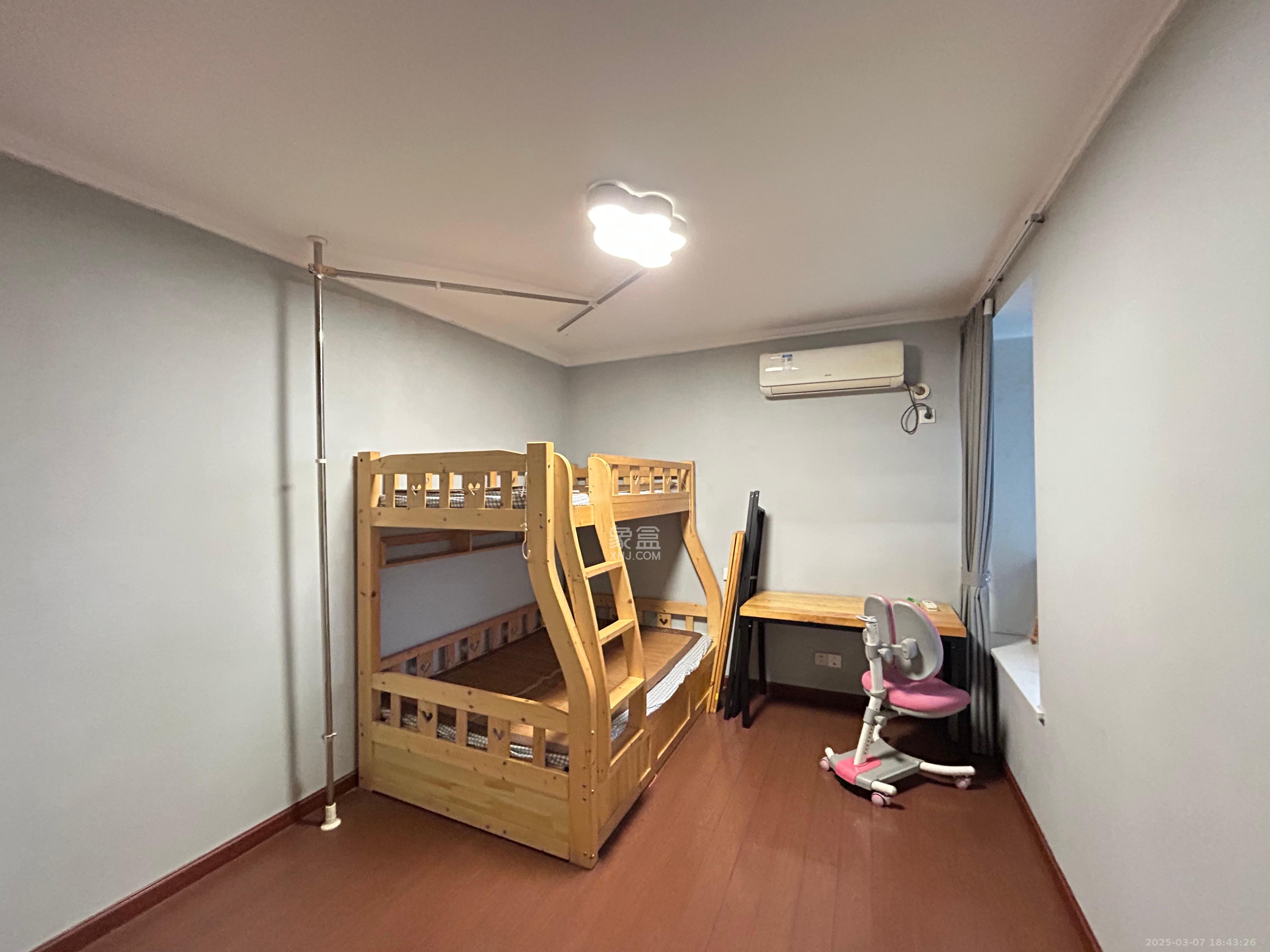 長(zhǎng)沙縣司法局宿舍  4室2廳2衛(wèi)   1900.00元/月室內(nèi)圖