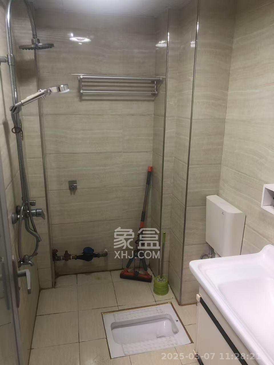 爵士湘 1室1厅1卫 1100.0元/月 爵士湘 1室1厅1卫 1100.0元/月室内图