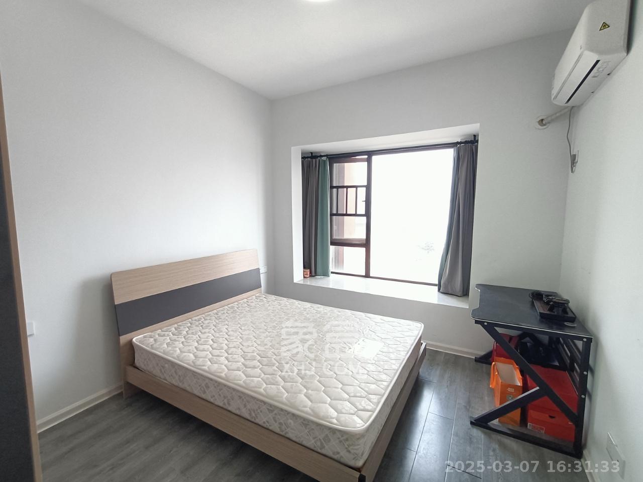 东方壹品  3室2厅2卫    2500.0元/月室内图
