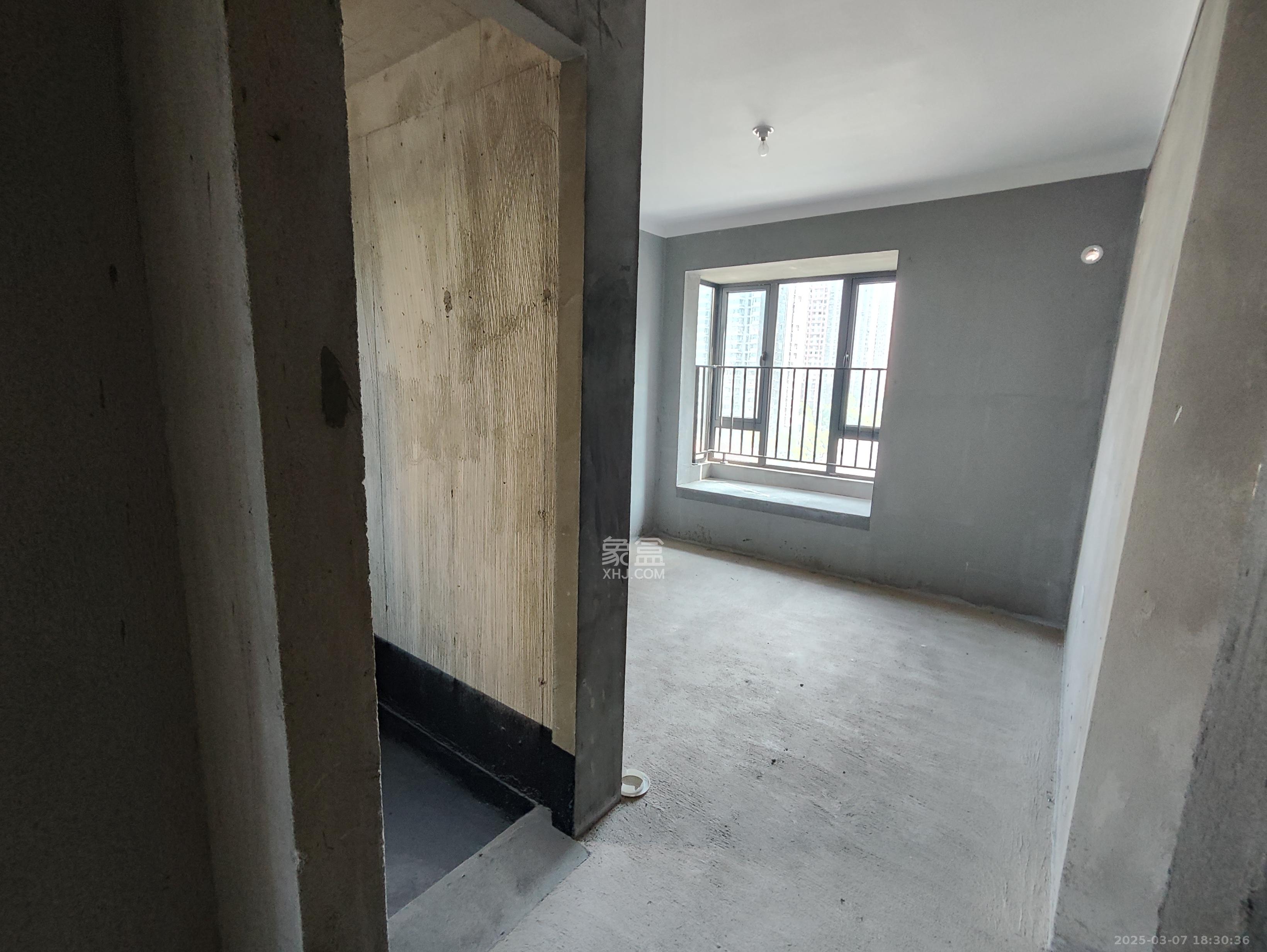 中建钰和城  4室2厅2卫   1800.00元/月室内图