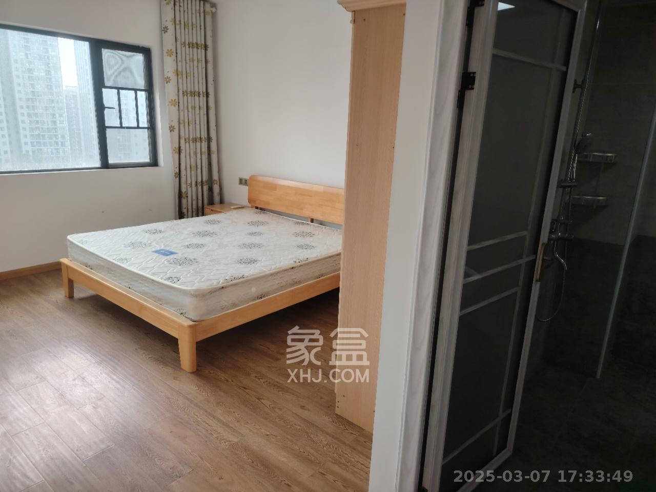 兴隆景苑  3室2厅2卫   3000.00元/月室内图