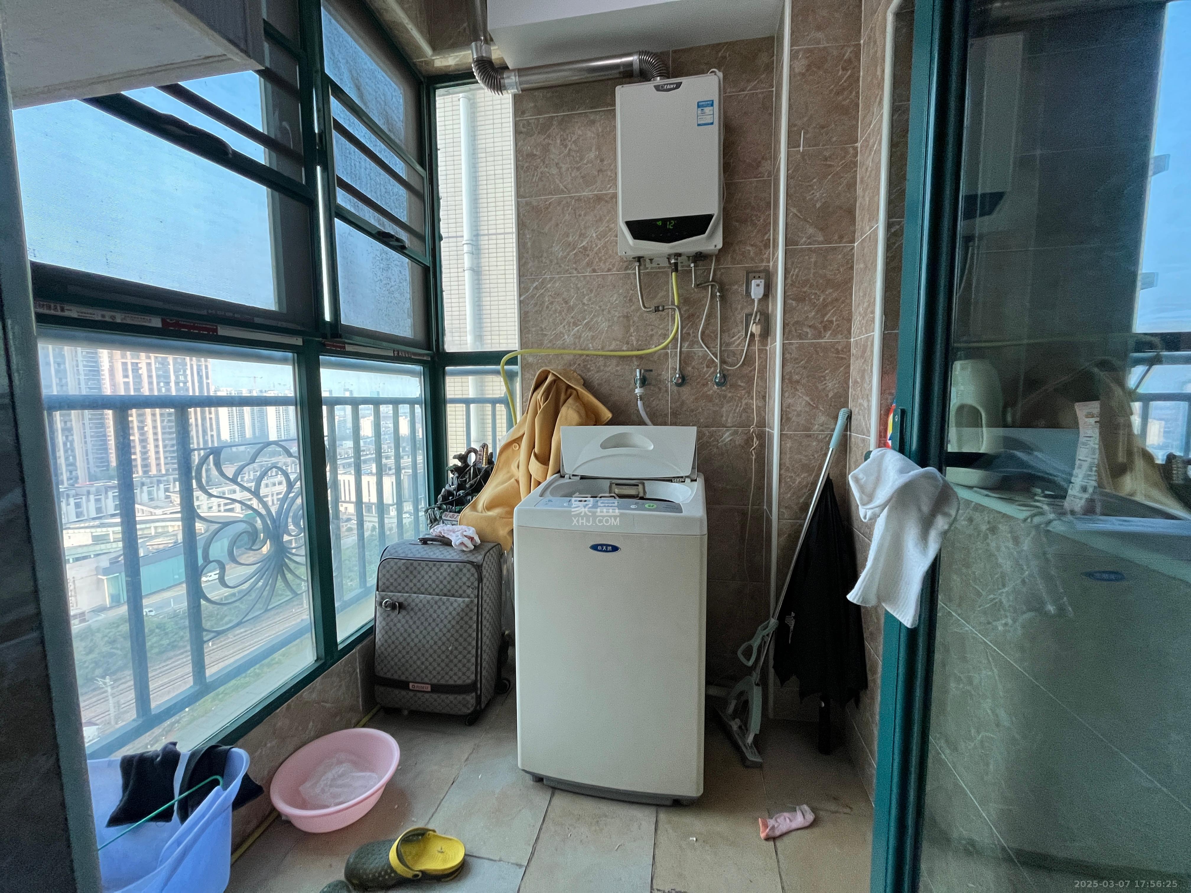 恒大名都 4室2厅2卫 2200.0元/月 恒大名都 4室2厅2卫 2200.0元/月室内图