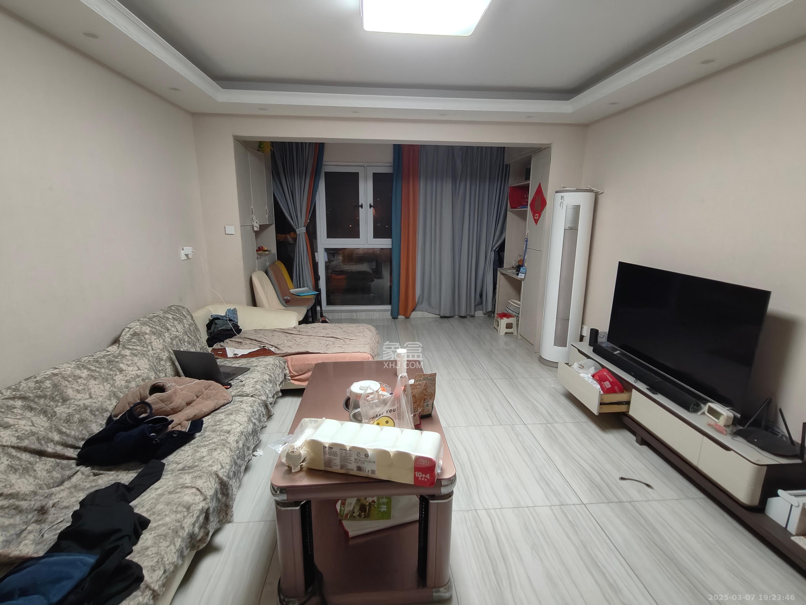 北辰中央公园C区  3室2厅2卫   2500.00元/月室内图