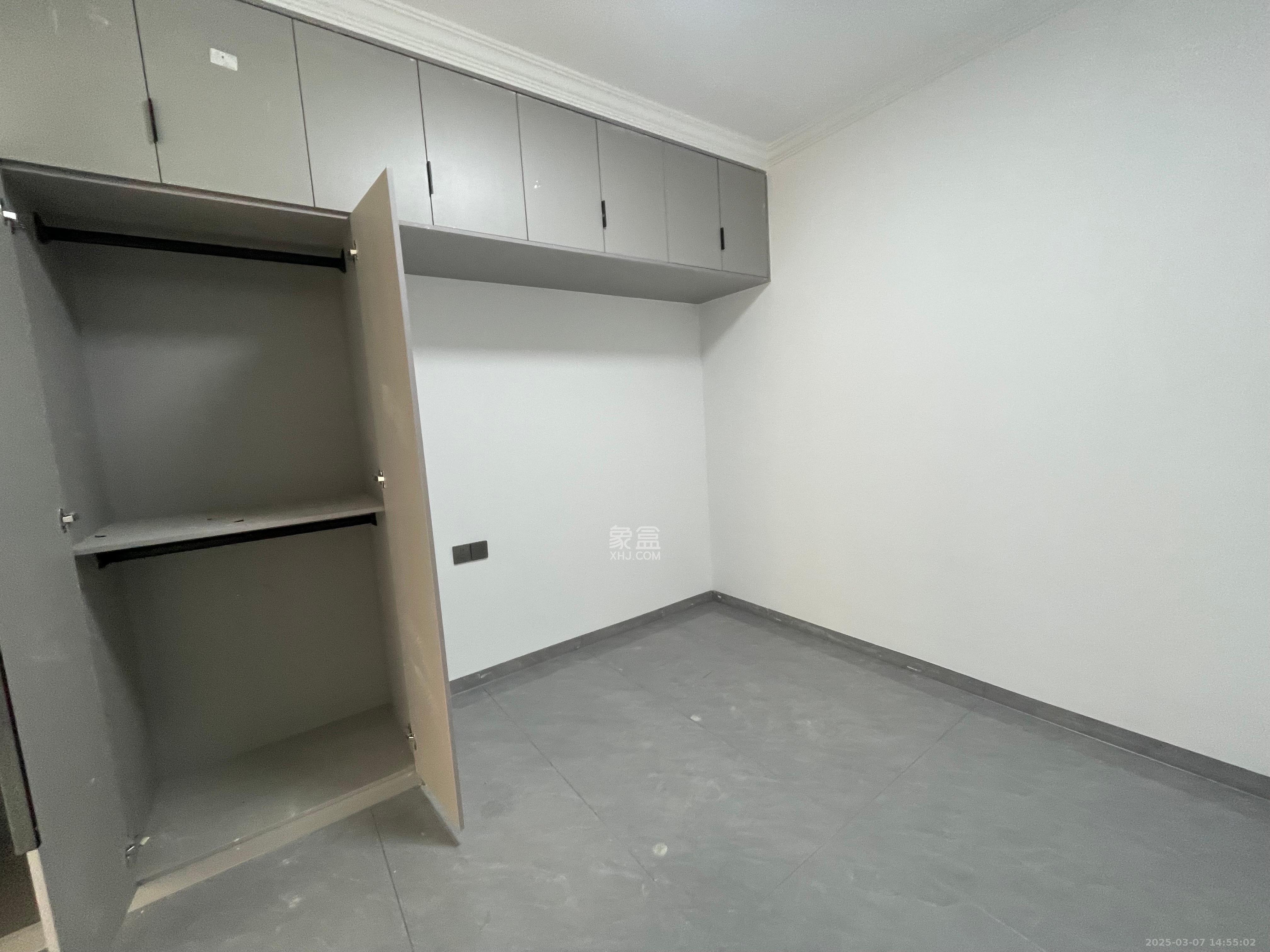 嘉雨兴园 3室1厅1卫 2900.0元/月 嘉雨兴园 3室1厅1卫 2900.0元/月室内图