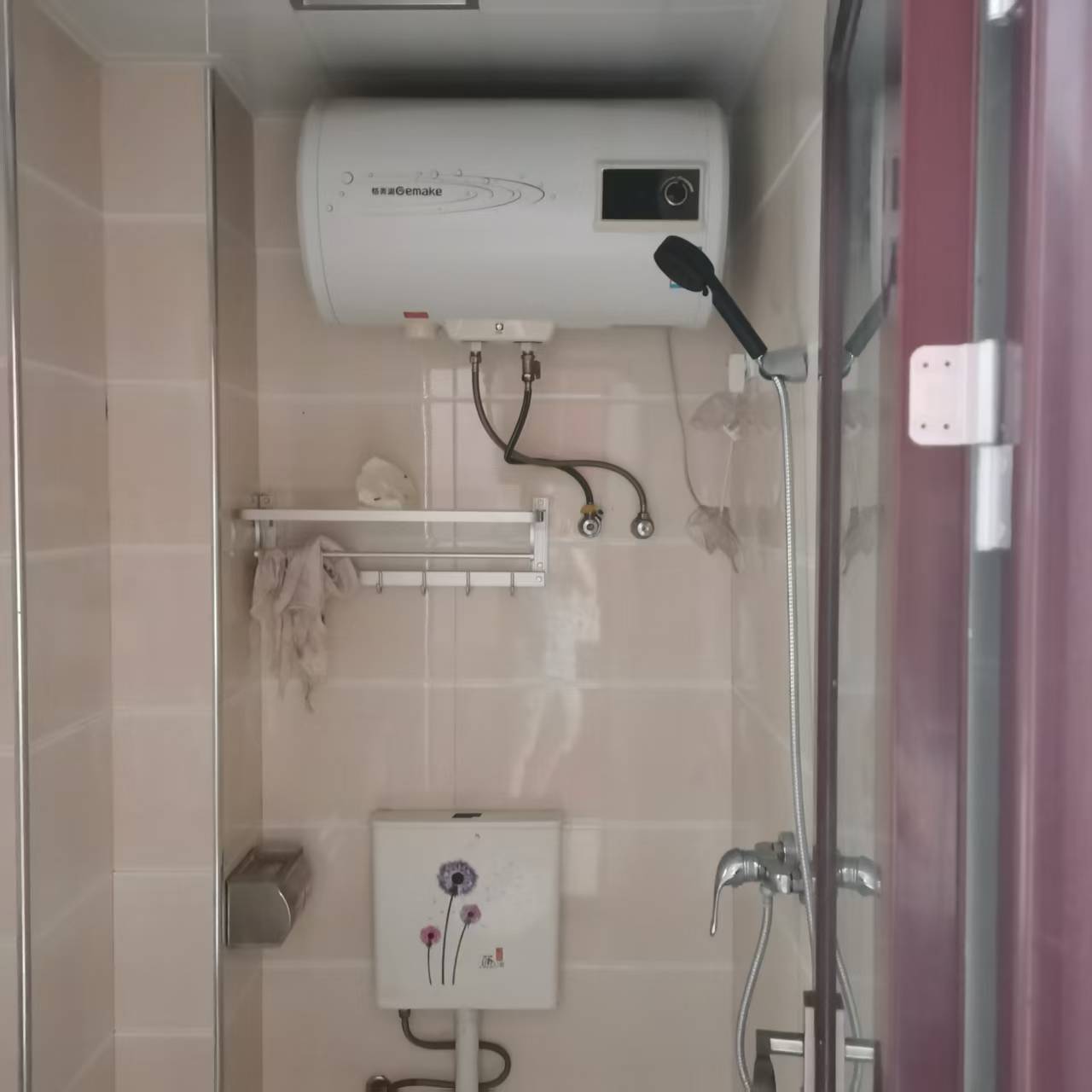 五洲富隆中心  1室1厅1卫    700.0元/月室内图