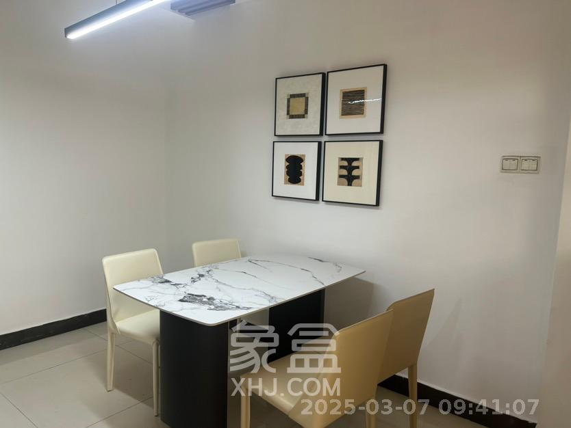 高桥财富大厦  2室1厅1卫   2800.00元/月室内图