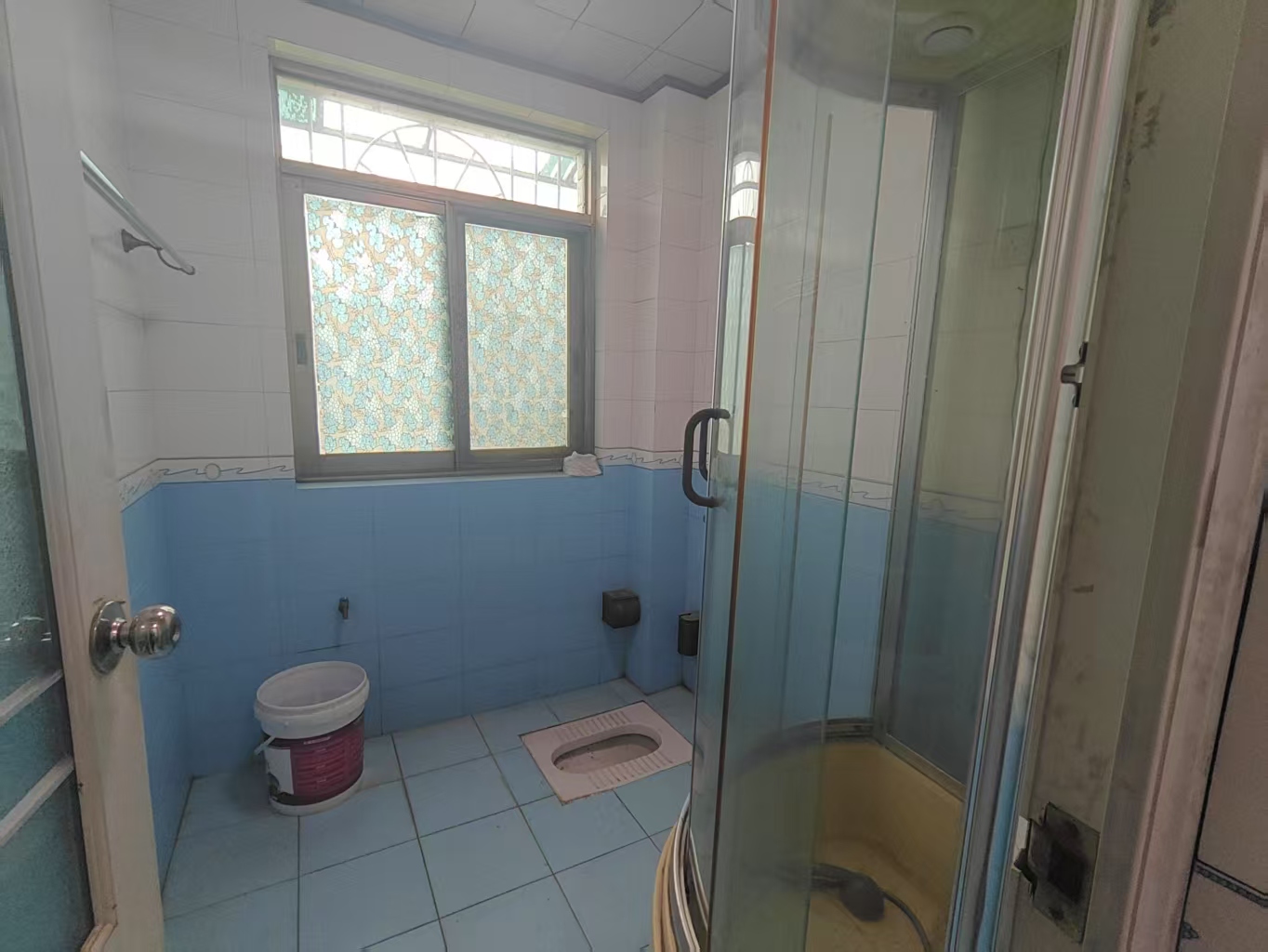 金山花园  3室1厅2卫    1000.0元/月 金山花园  3室1厅2卫    1000.0元/月室内图