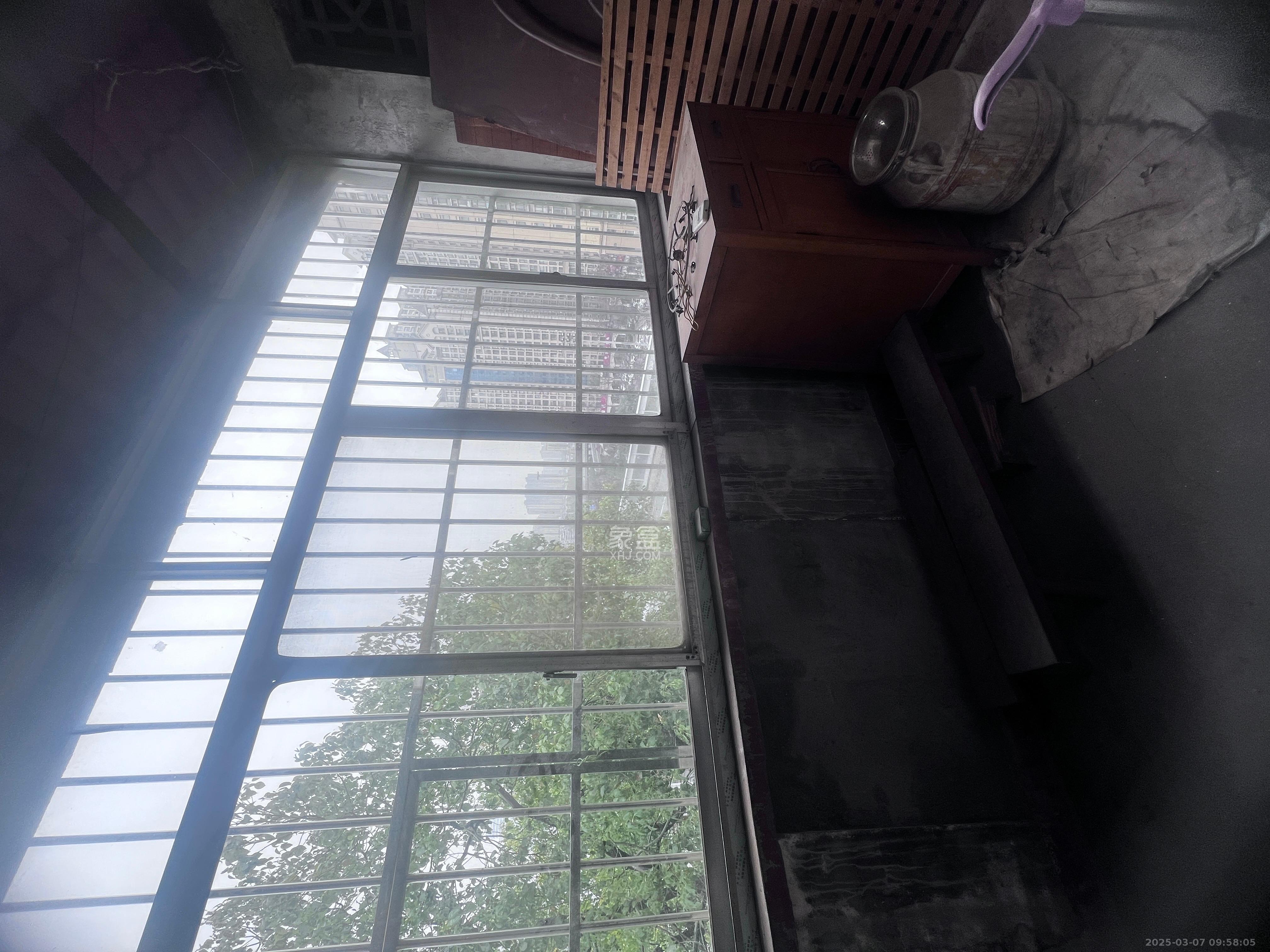 浦沅生活一区 1室1厅1卫 800.0元/月 浦沅生活一区 1室1厅1卫 800.0元/月室内图