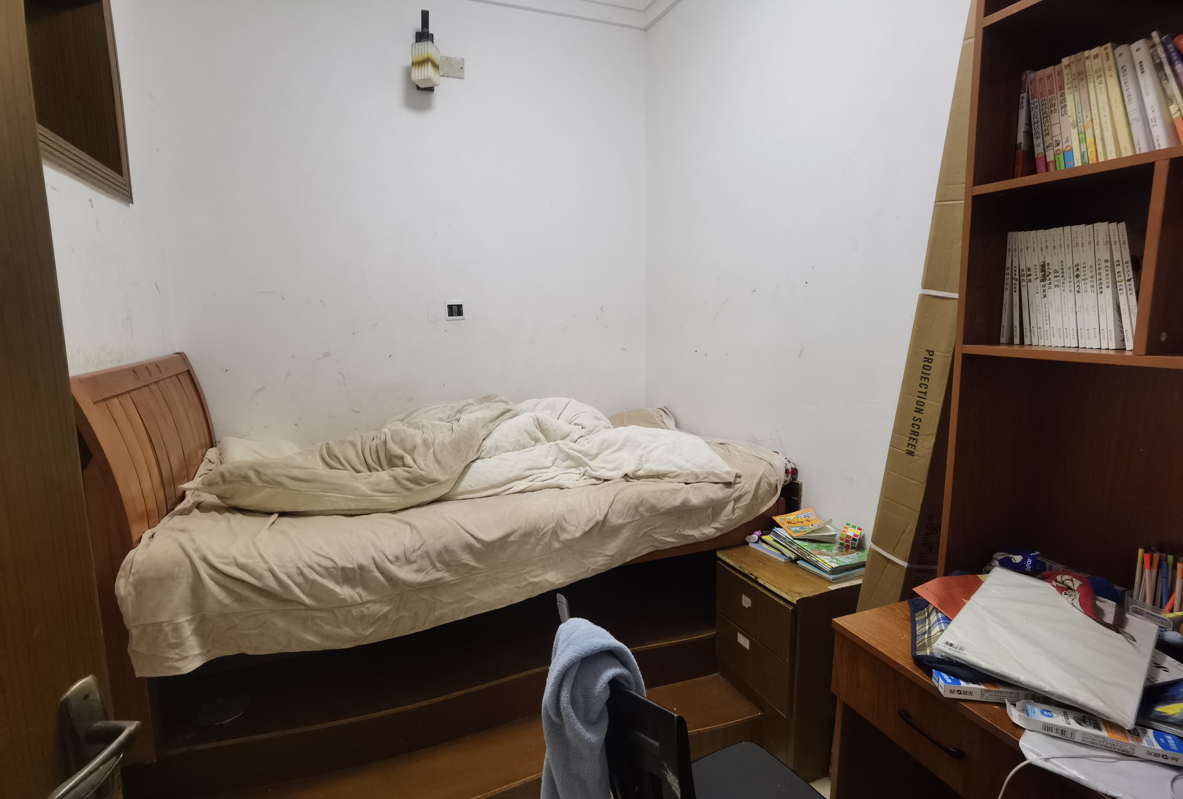 新建社区  3室2厅1卫    39.8万客厅