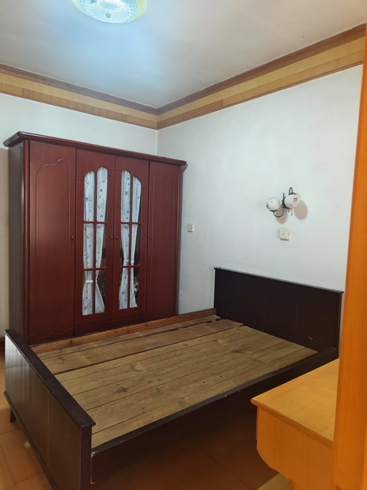 王家小区 3室2厅1卫 42.8万 王家小区 3室2厅1卫 42.8万客厅