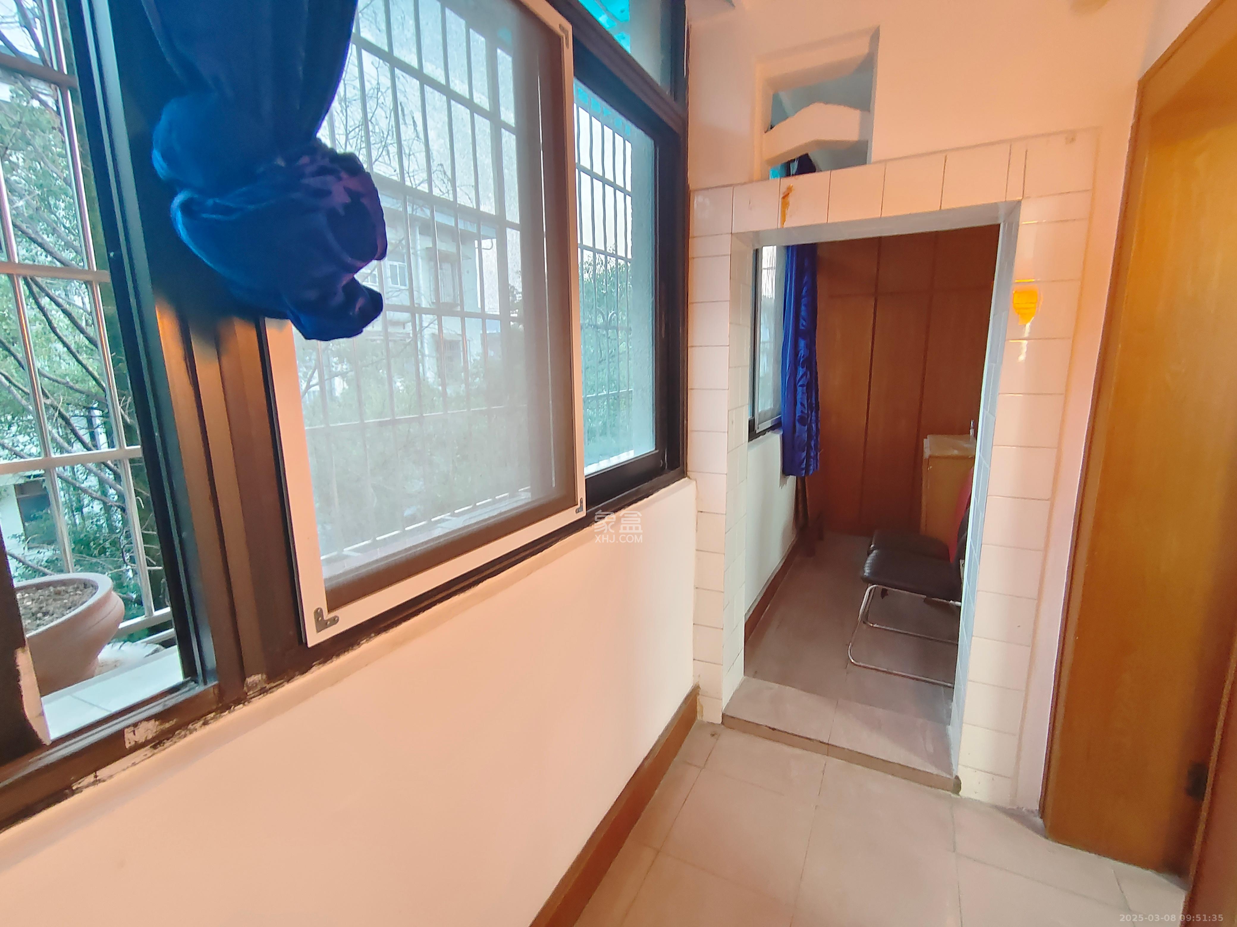 望月湖小区一片(荣龙社区) 3室2厅1卫 3200.0元/月 望月湖小区一片(荣龙社区) 3室2厅1卫 3200.0元/月室内图