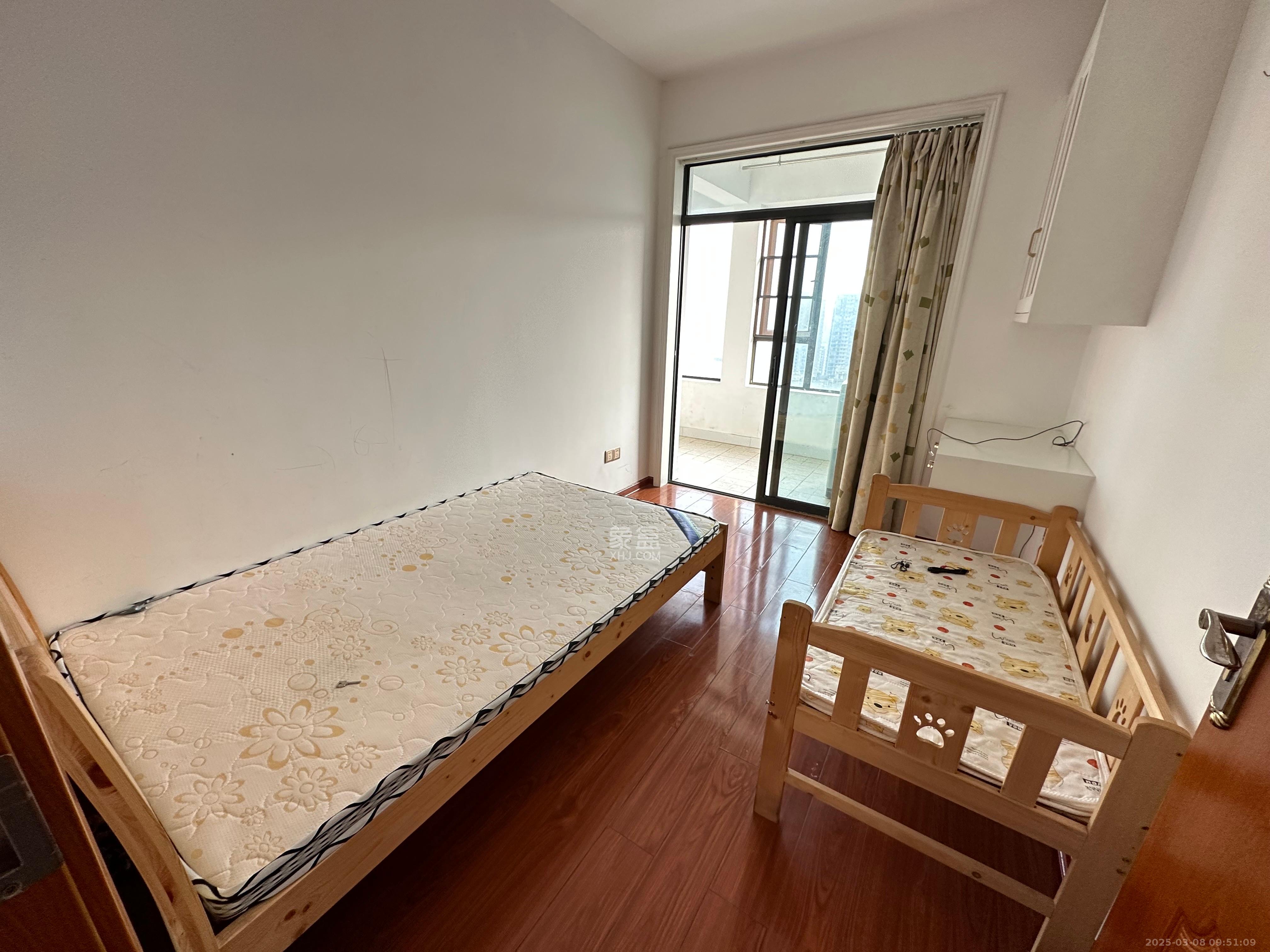 西城龙庭  3室2厅2卫    2500.0元/月室内图