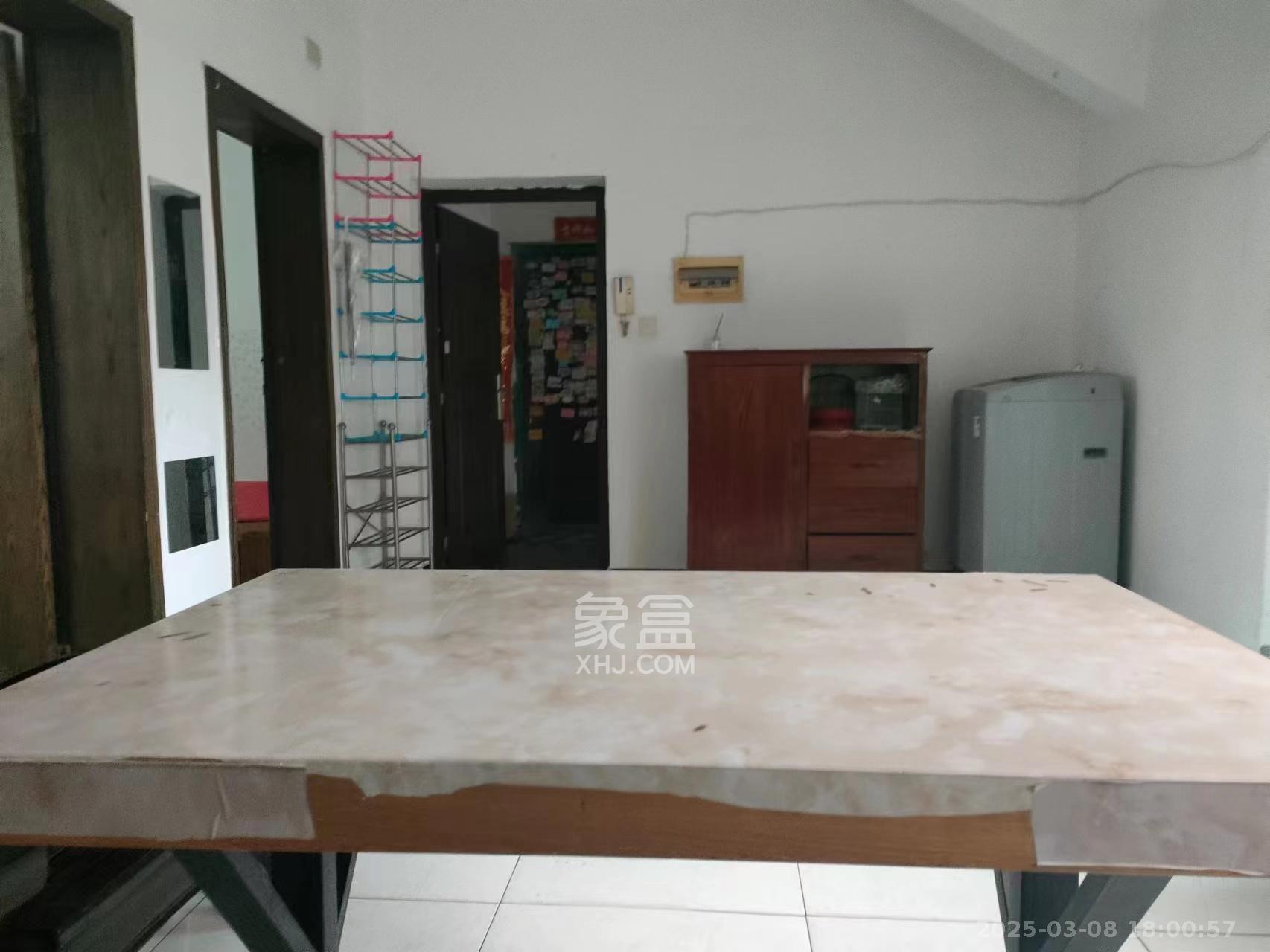 扬帆小区 2室1厅1卫 1200.0元/月 扬帆小区 2室1厅1卫 1200.0元/月室内图