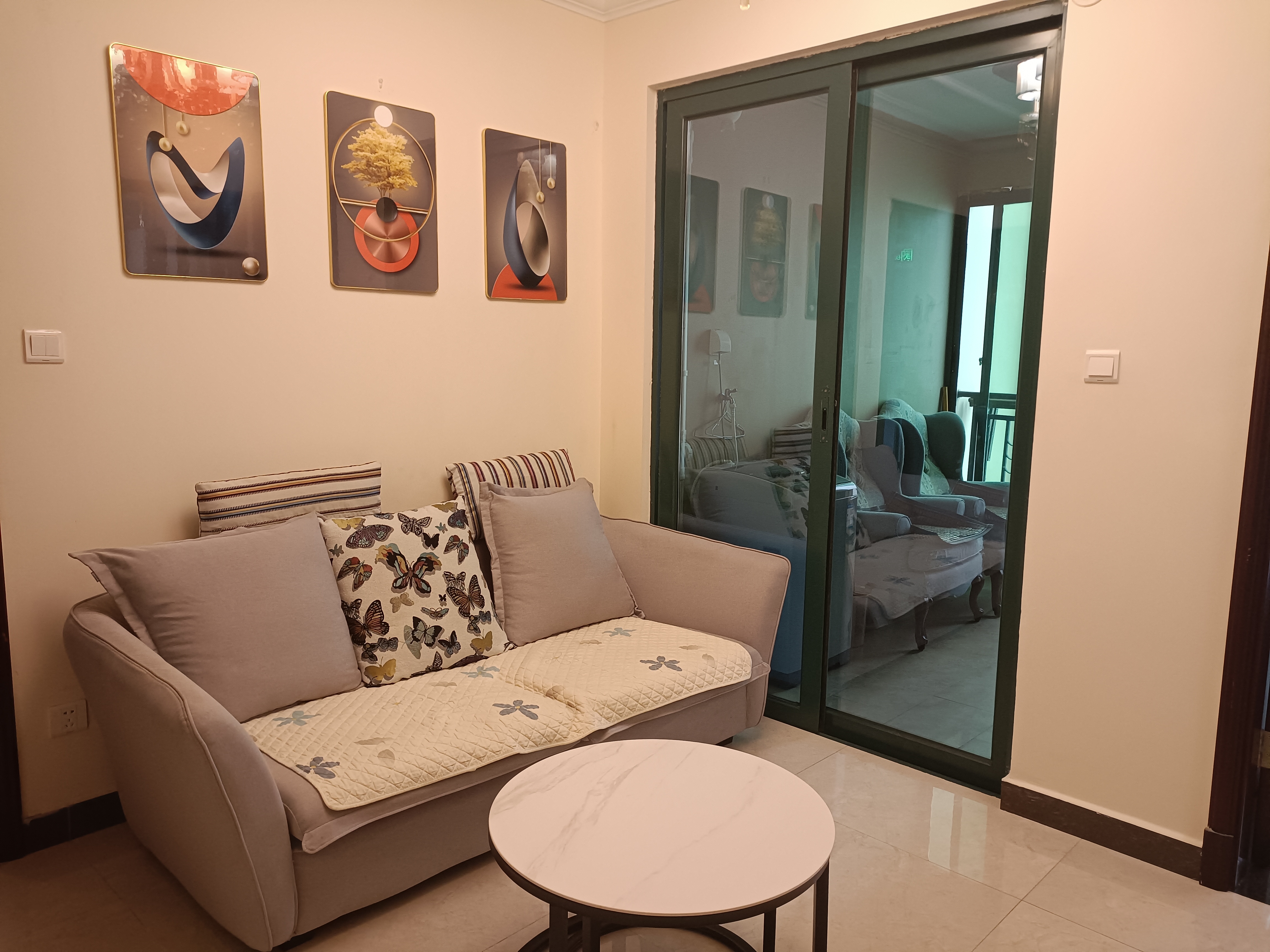 恒大绿洲 1室1厅1卫 1500.0元/月 恒大绿洲 1室1厅1卫 1500.0元/月室内图