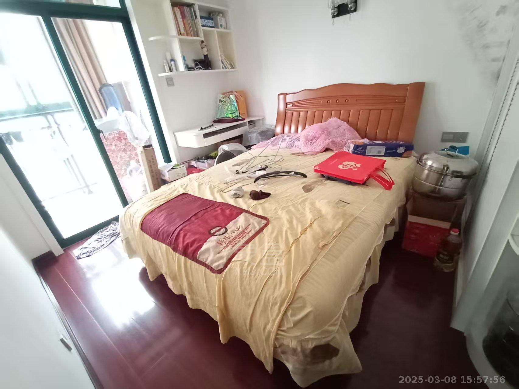 经世皇城 3室2厅2卫 2200.0元/月 经世皇城 3室2厅2卫 2200.0元/月室内图