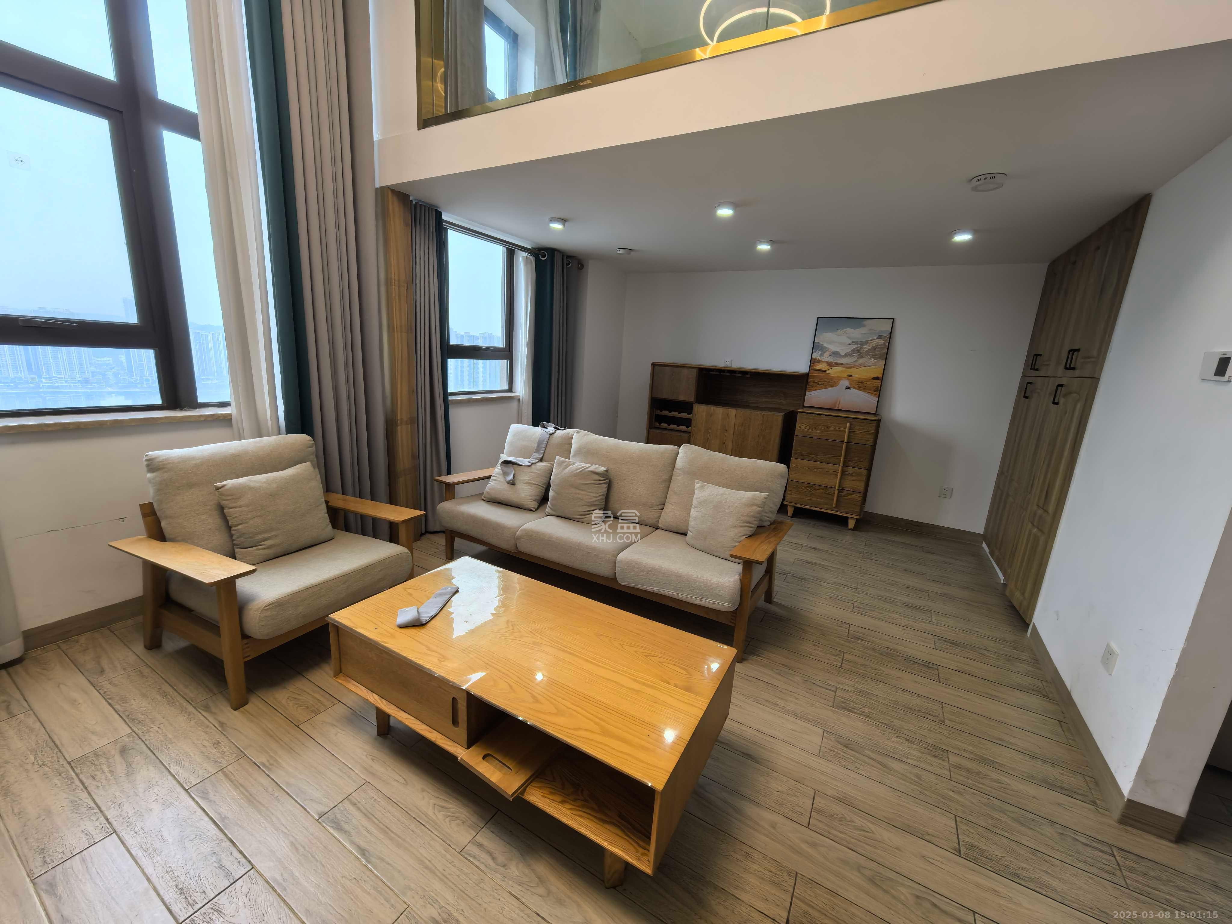 达美溪湖湾  2室2厅1卫    3600.0元/月 达美溪湖湾  2室2厅1卫    3600.0元/月室内图1