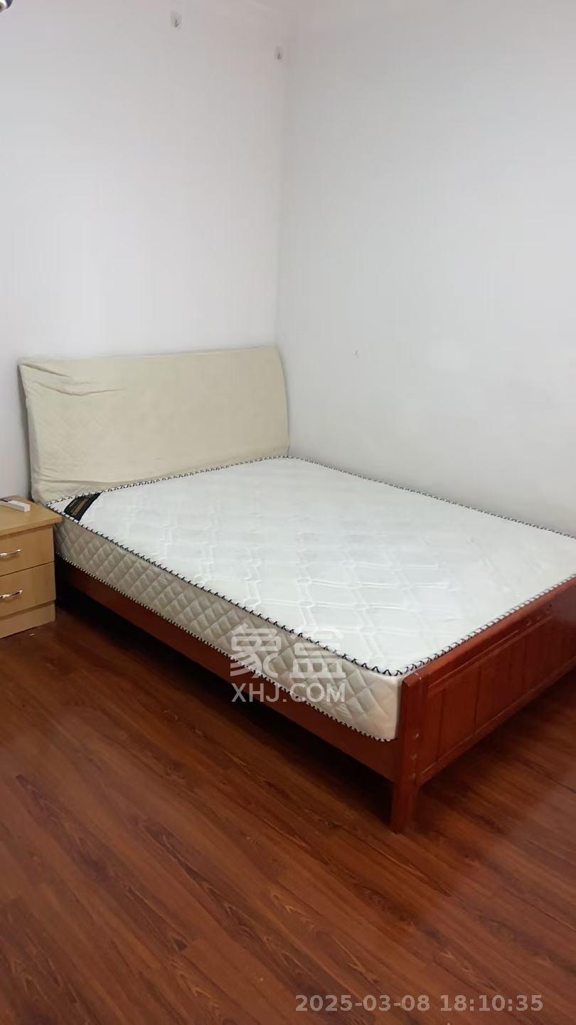 南铁佳苑  1室1厅1卫   1700.00元/月室内图