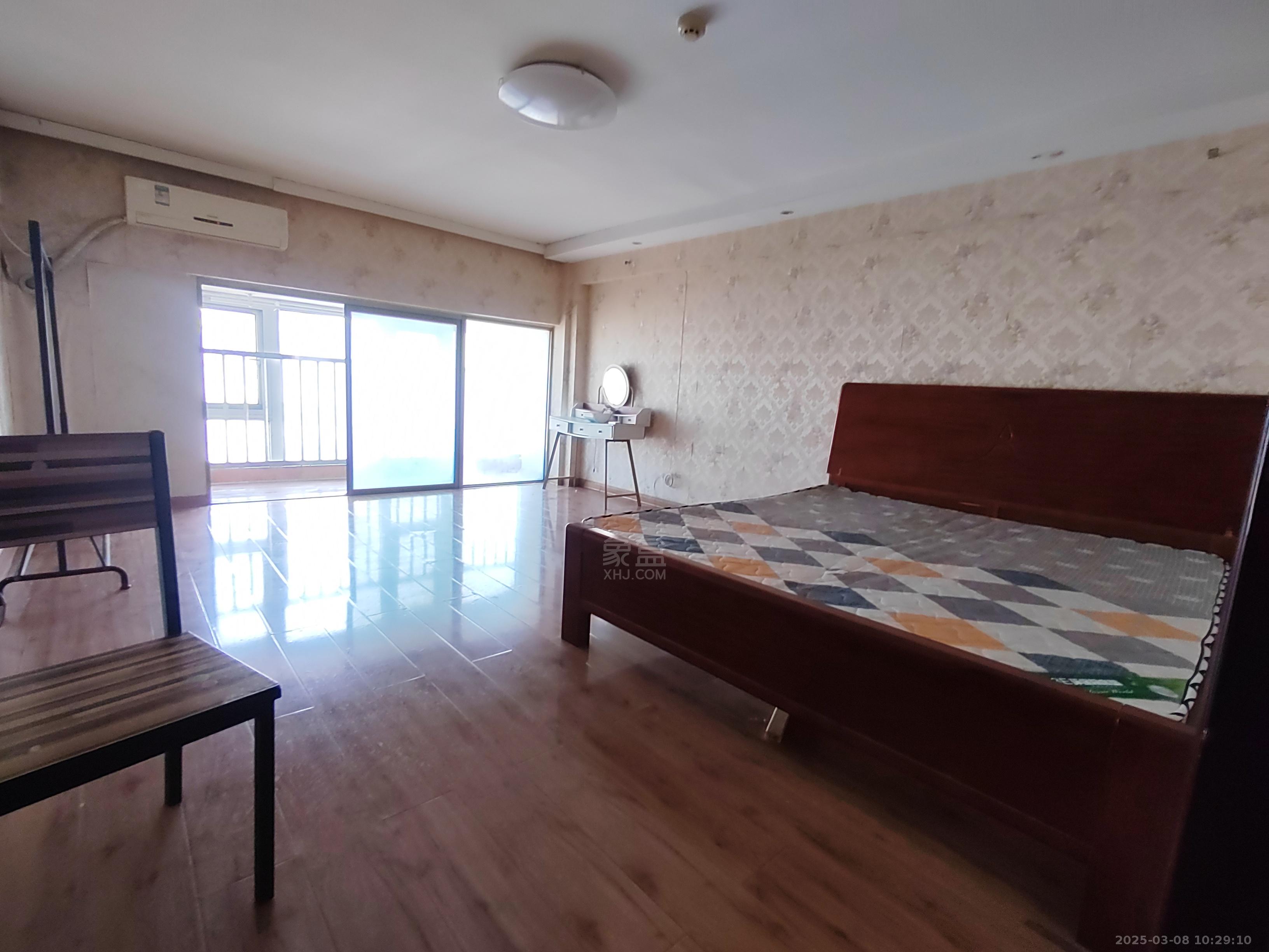 金轮时代广场 2室1厅1卫 1600.0元/月 金轮时代广场 2室1厅1卫 1600.0元/月室内图