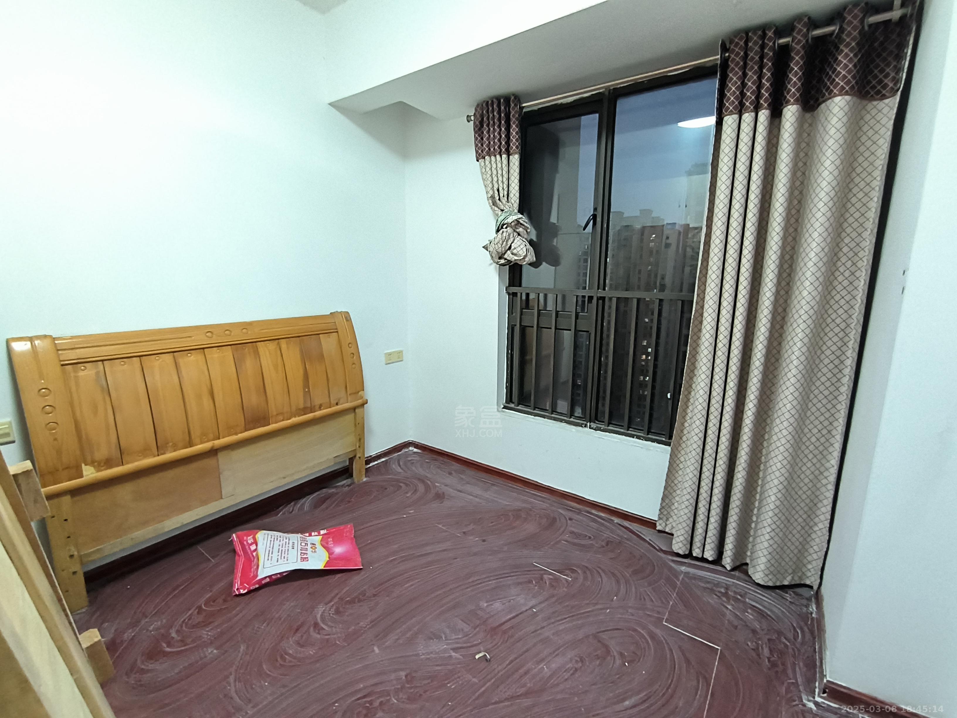 佳兆业金域天下二期 3室2厅1卫 1600.0元/月 佳兆业金域天下二期 3室2厅1卫 1600.0元/月室内图