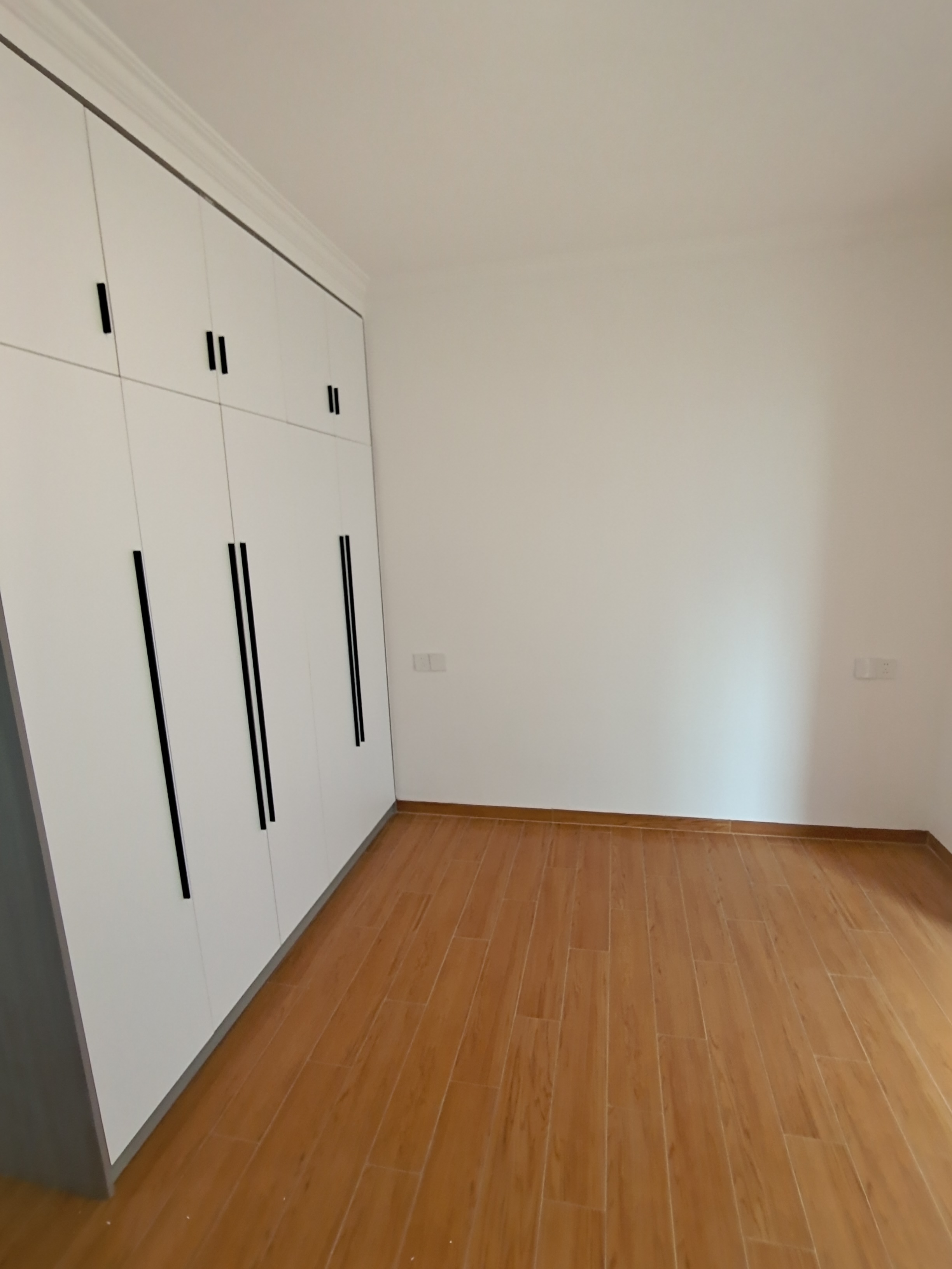 维港十字街 3室2厅2卫 68.0万 维港十字街 3室2厅2卫 68.0万卧室