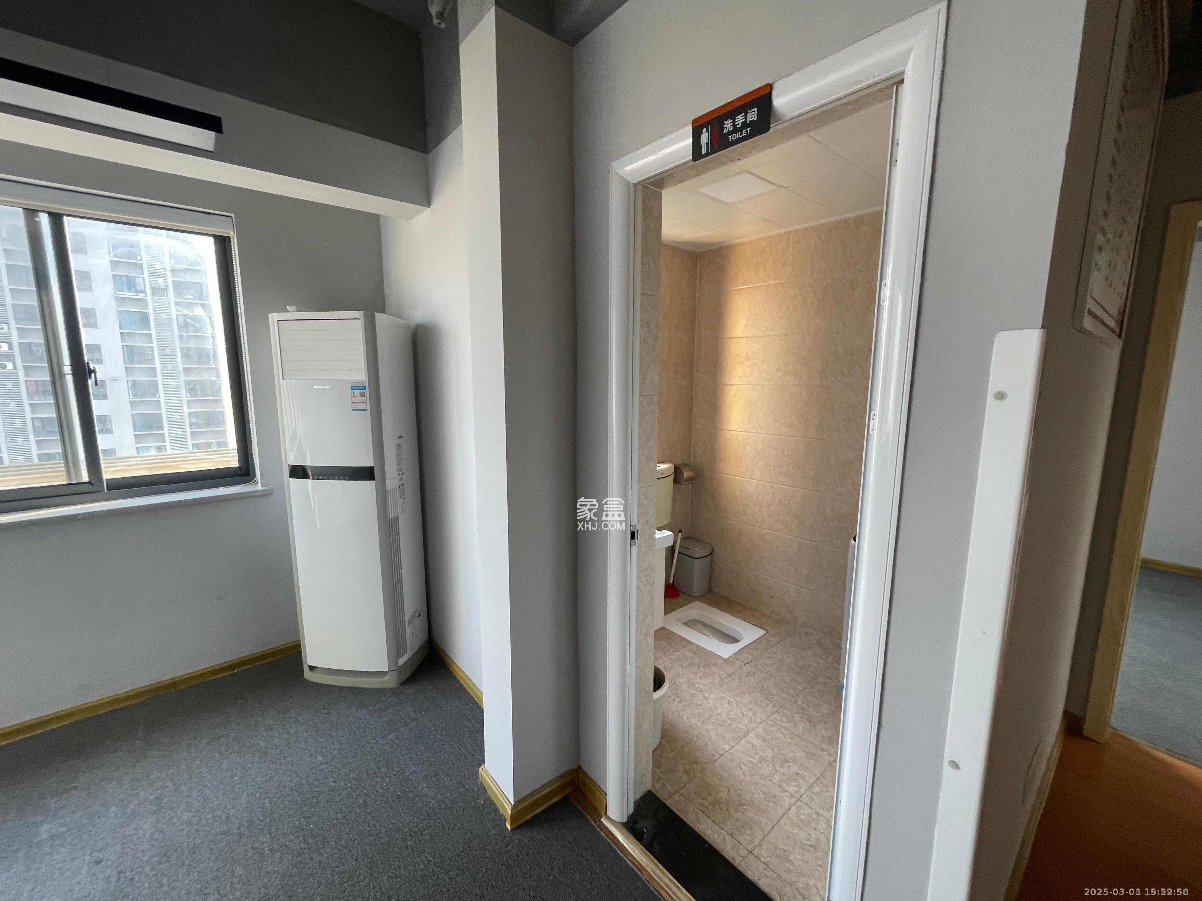 和隆花半里 1室1厅1卫 2500.0元/月 和隆花半里 1室1厅1卫 2500.0元/月室内图