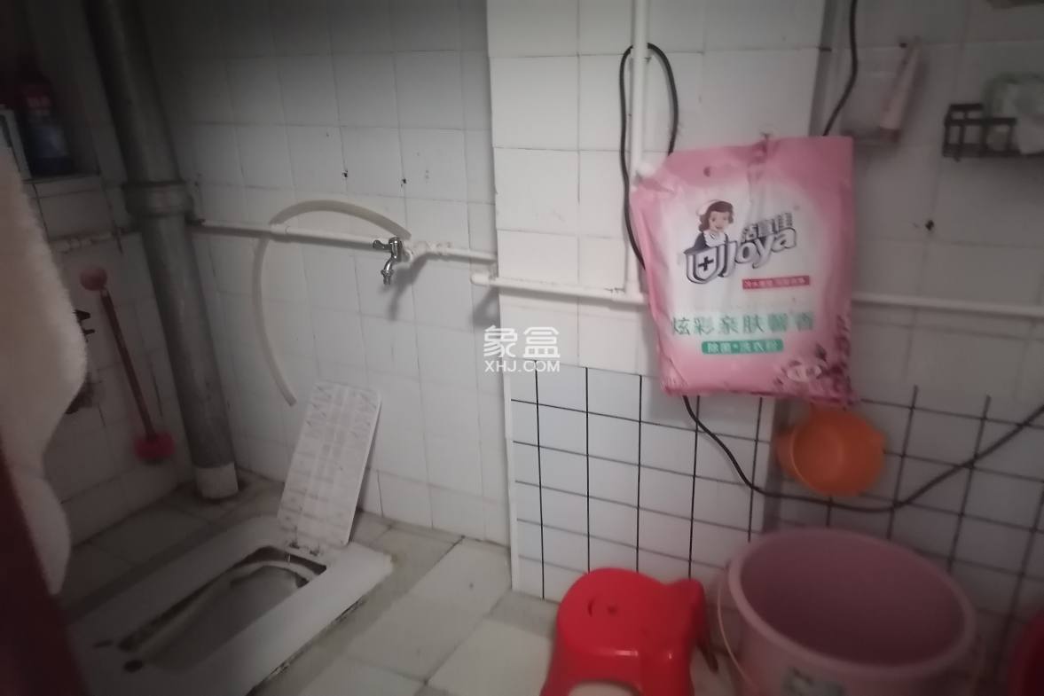 杏林苑 2室1厅1卫 90.0万 杏林苑 2室1厅1卫 90.0万客厅