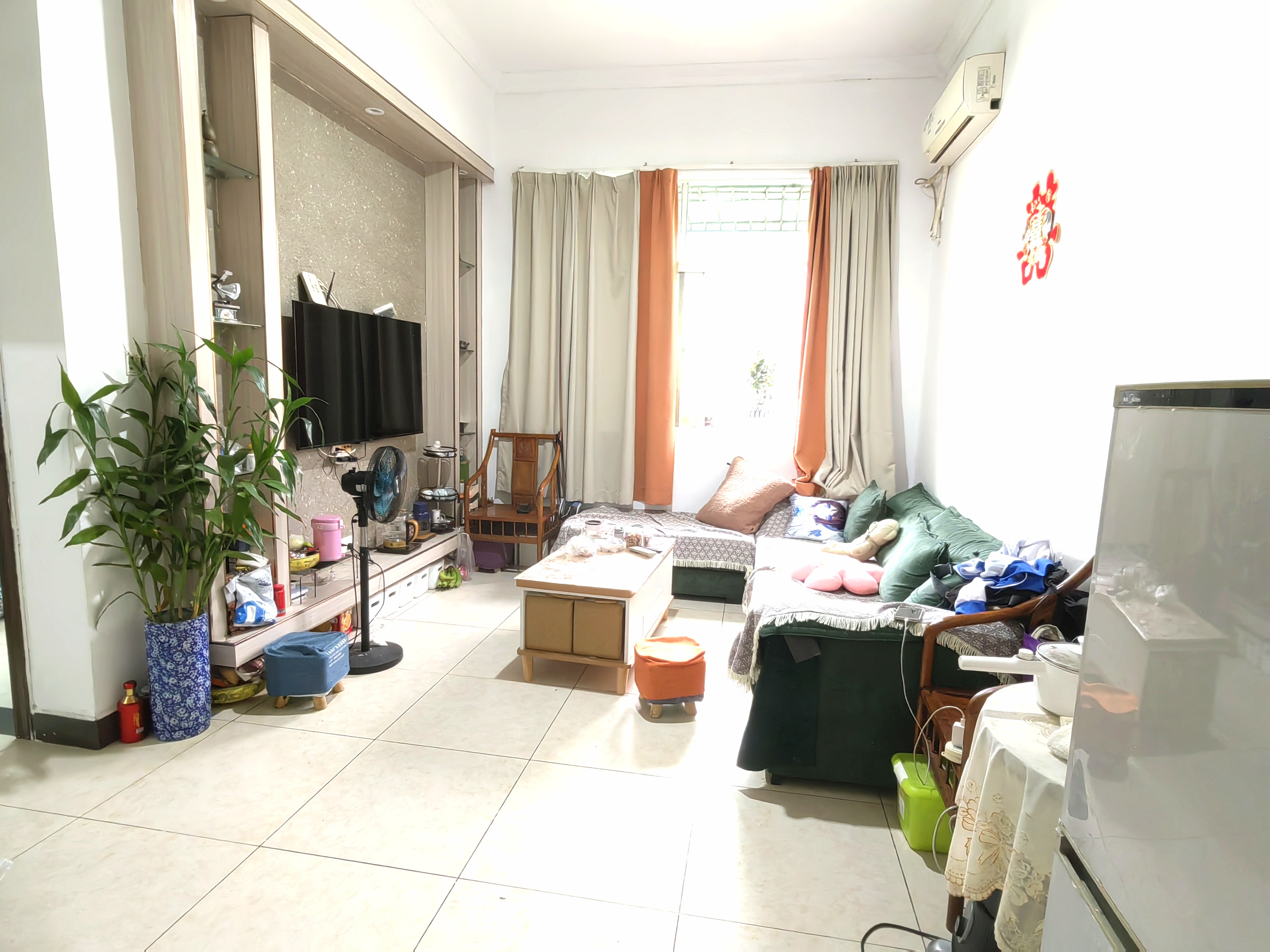 立天公寓 2室2厅1卫 56.0万 立天公寓 2室2厅1卫 56.0万客厅