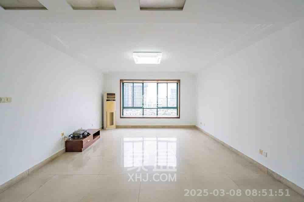 四季阳光花城  4室2厅2卫    4500.0元/月 四季阳光花城  4室2厅2卫    4500.0元/月