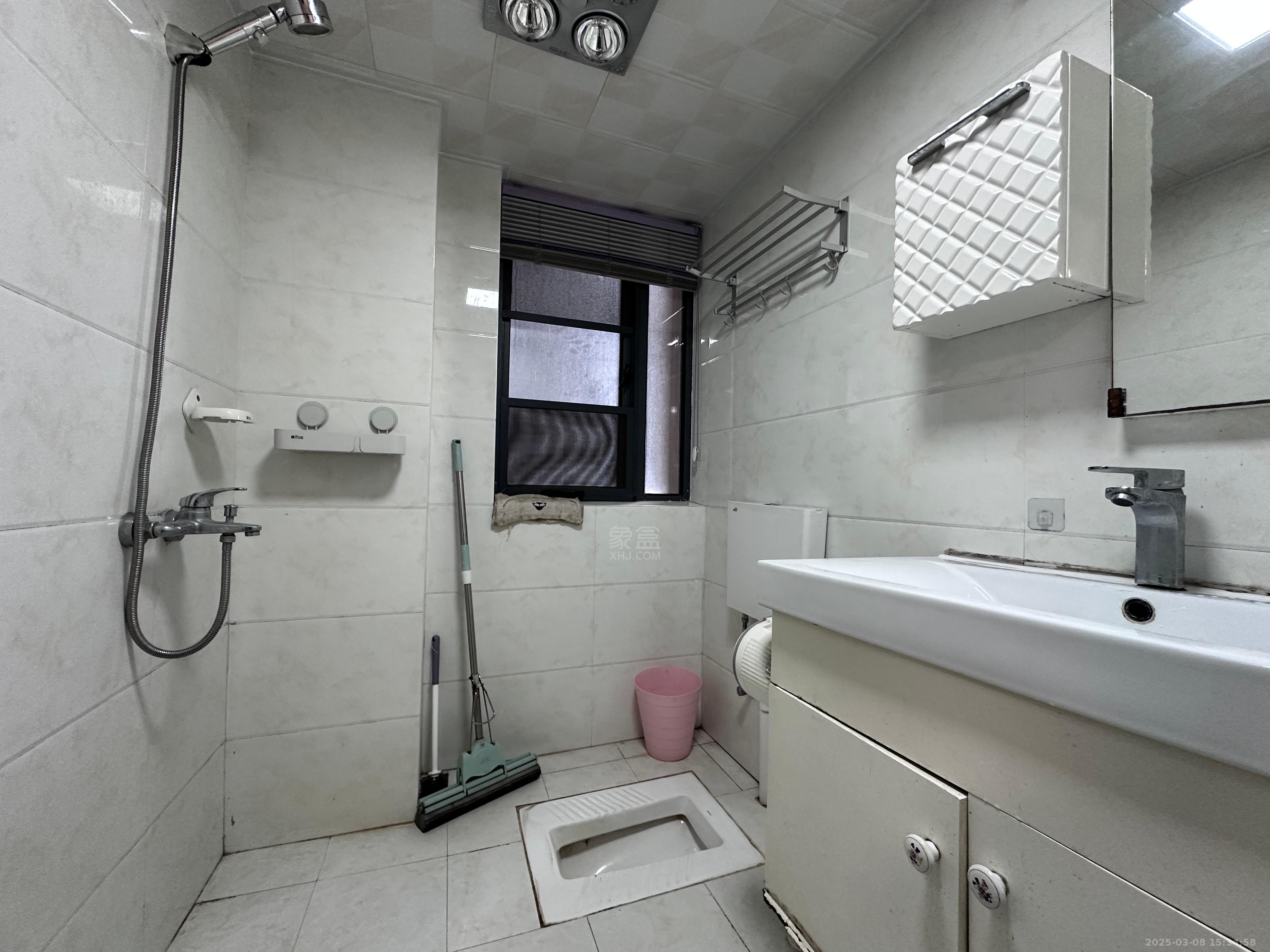 山水洲城华晨第一城 2室2厅1卫 1500.0元/月 山水洲城华晨第一城 2室2厅1卫 1500.0元/月室内图