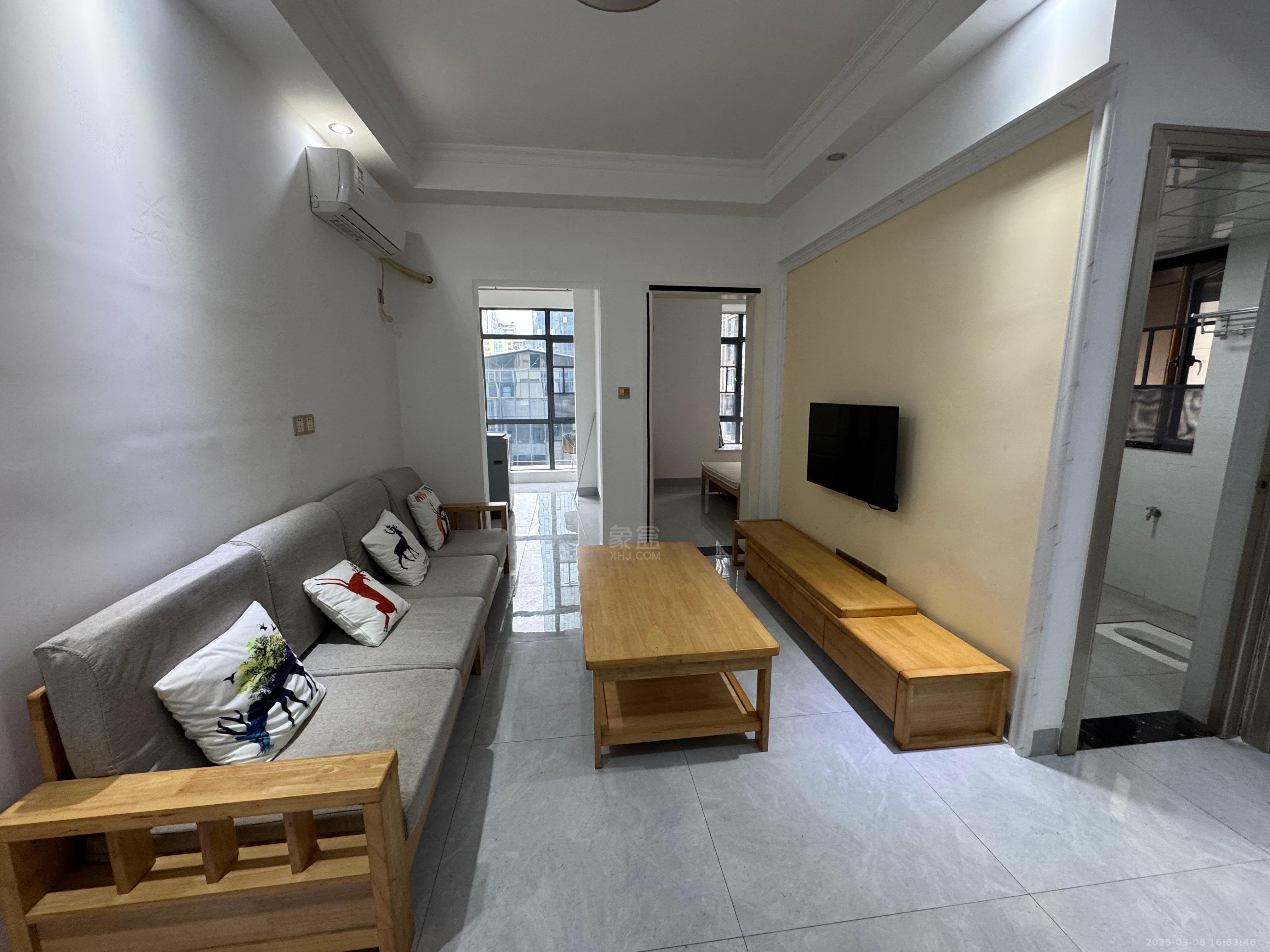 流金岁月-华晨国际 1室1厅1卫 1600.0元/月 流金岁月-华晨国际 1室1厅1卫 1600.0元/月室内图