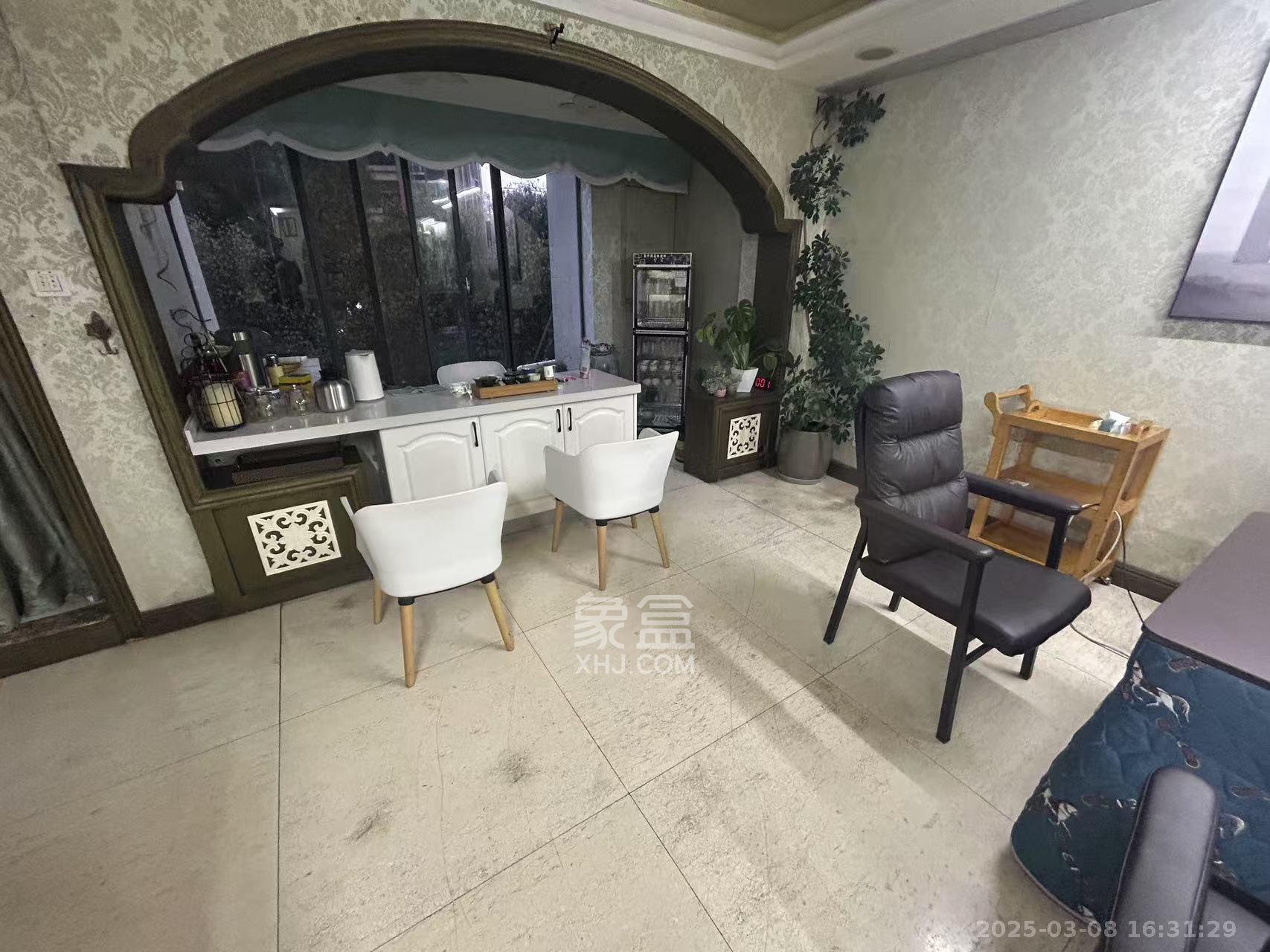 上海城小区 3室2厅2卫 3500.0元/月 上海城小区 3室2厅2卫 3500.0元/月室内图