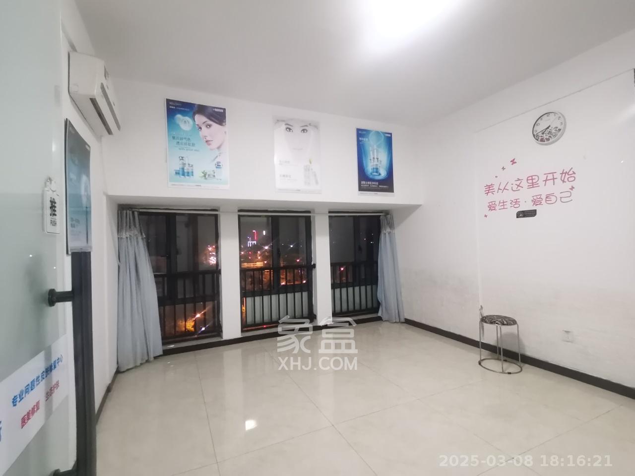 中建芙蓉嘉苑  2室1厅1卫   2200.00元/月室内图