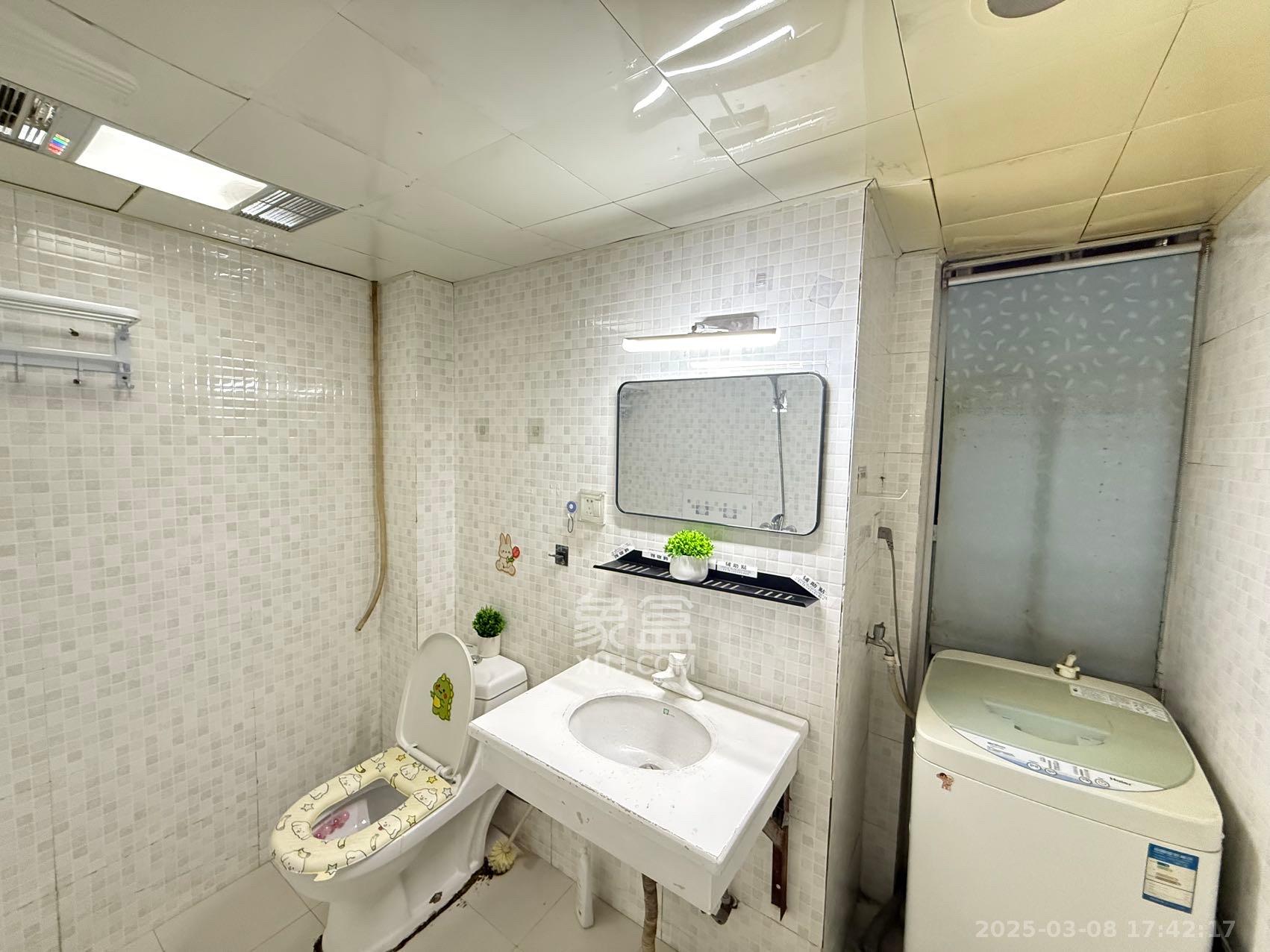 白沙晶城 1室1厅1卫 2580.0元/月 白沙晶城 1室1厅1卫 2580.0元/月室内图