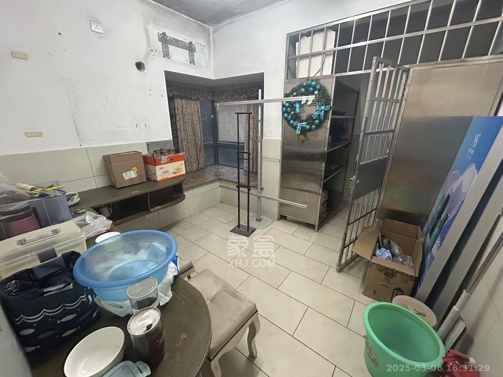 上海城小区 3室2厅2卫 3500.0元/月 上海城小区 3室2厅2卫 3500.0元/月室内图