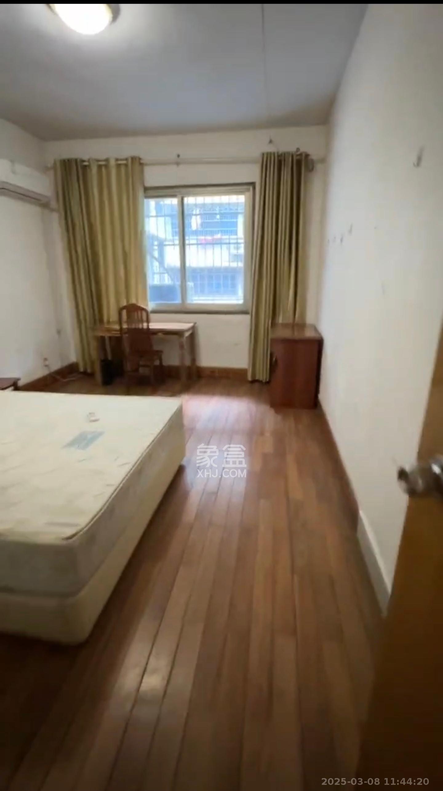 欣欣新村 3室2厅2卫 2000.0元/月 欣欣新村 3室2厅2卫 2000.0元/月室内图