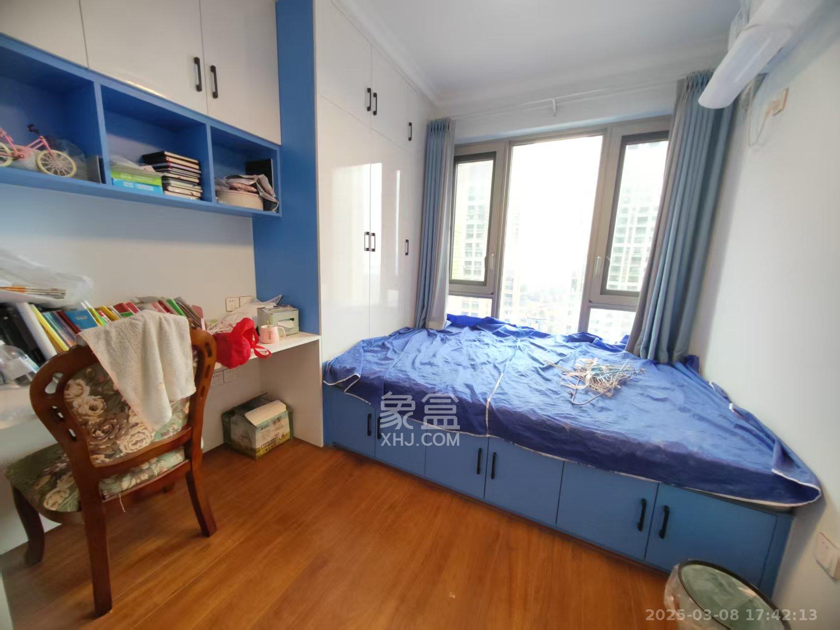 长房上层国际 3室2厅2卫 2600.0元/月 长房上层国际 3室2厅2卫 2600.0元/月室内图