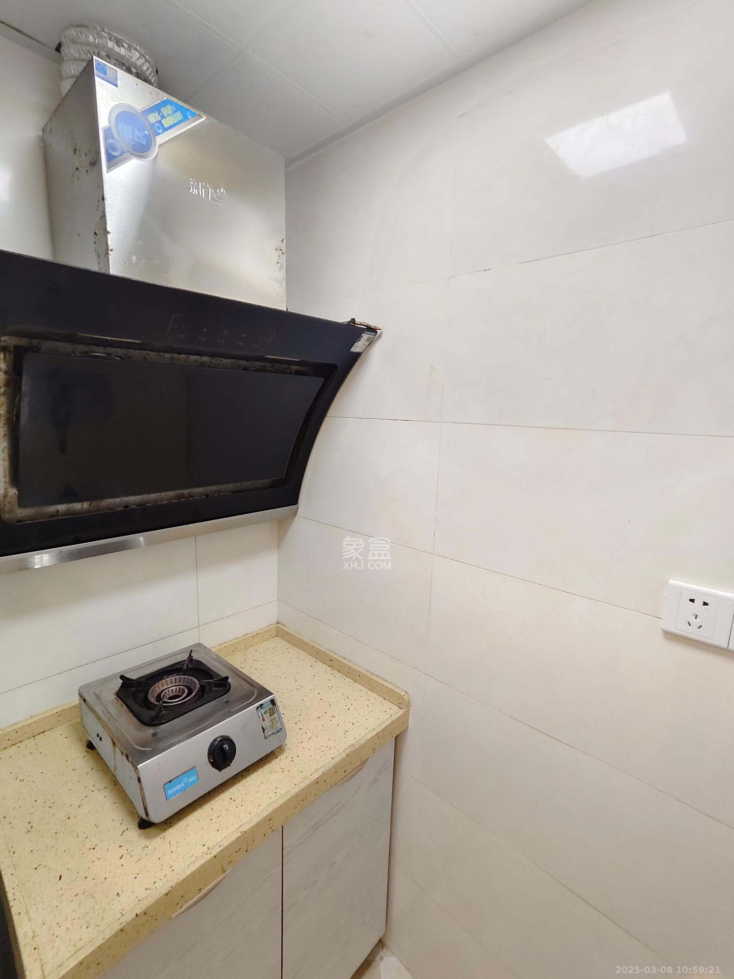 和康园小区 2室1厅1卫 1400.0元/月 和康园小区 2室1厅1卫 1400.0元/月室内图