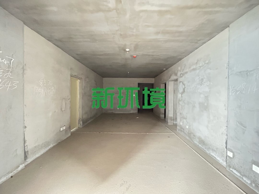 南门口安置小区一期 3室2厅2卫 59.8万 南门口安置小区一期 3室2厅2卫 59.8万客厅