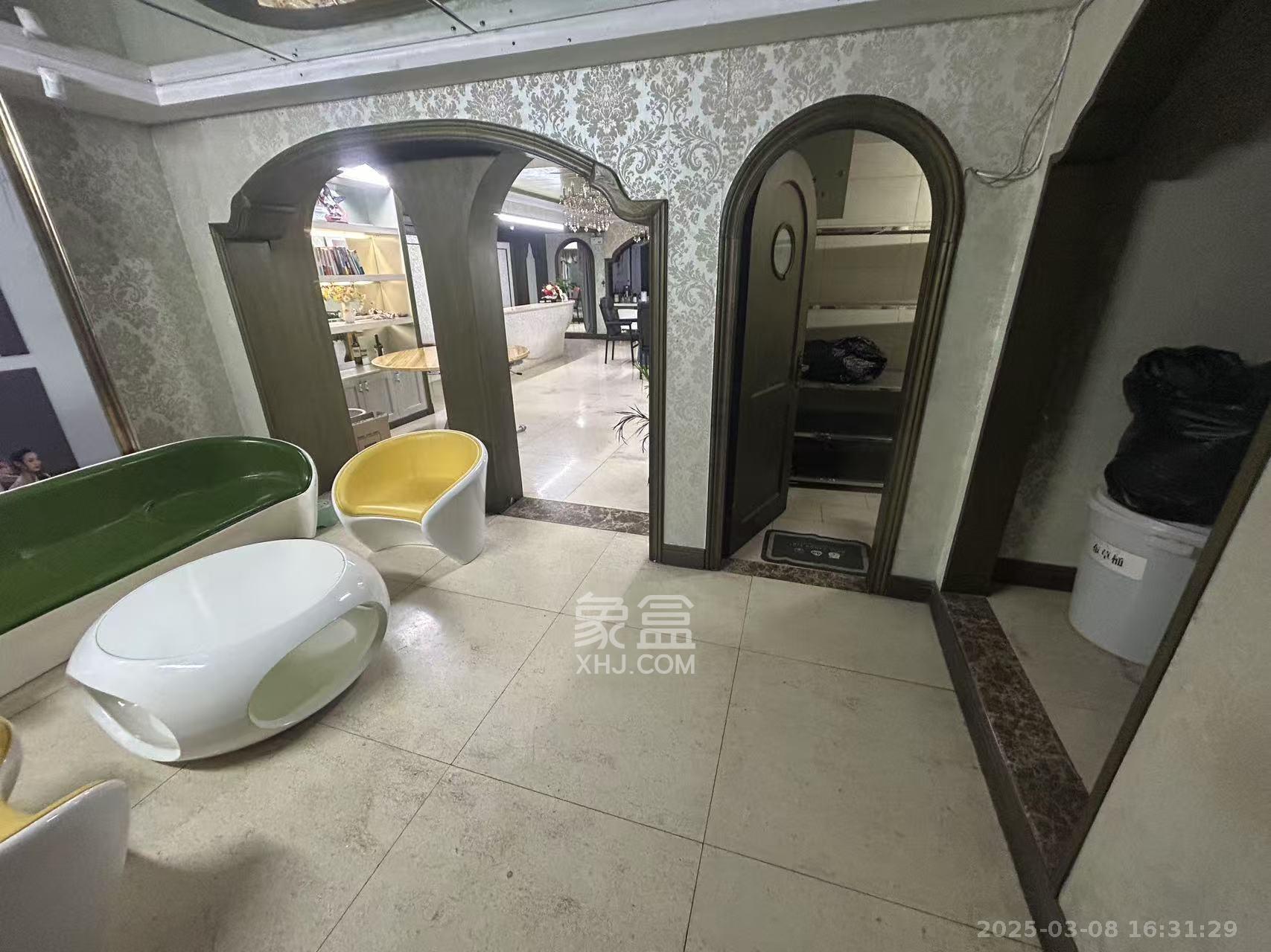 上海城小区 3室2厅2卫 3500.0元/月 上海城小区 3室2厅2卫 3500.0元/月室内图