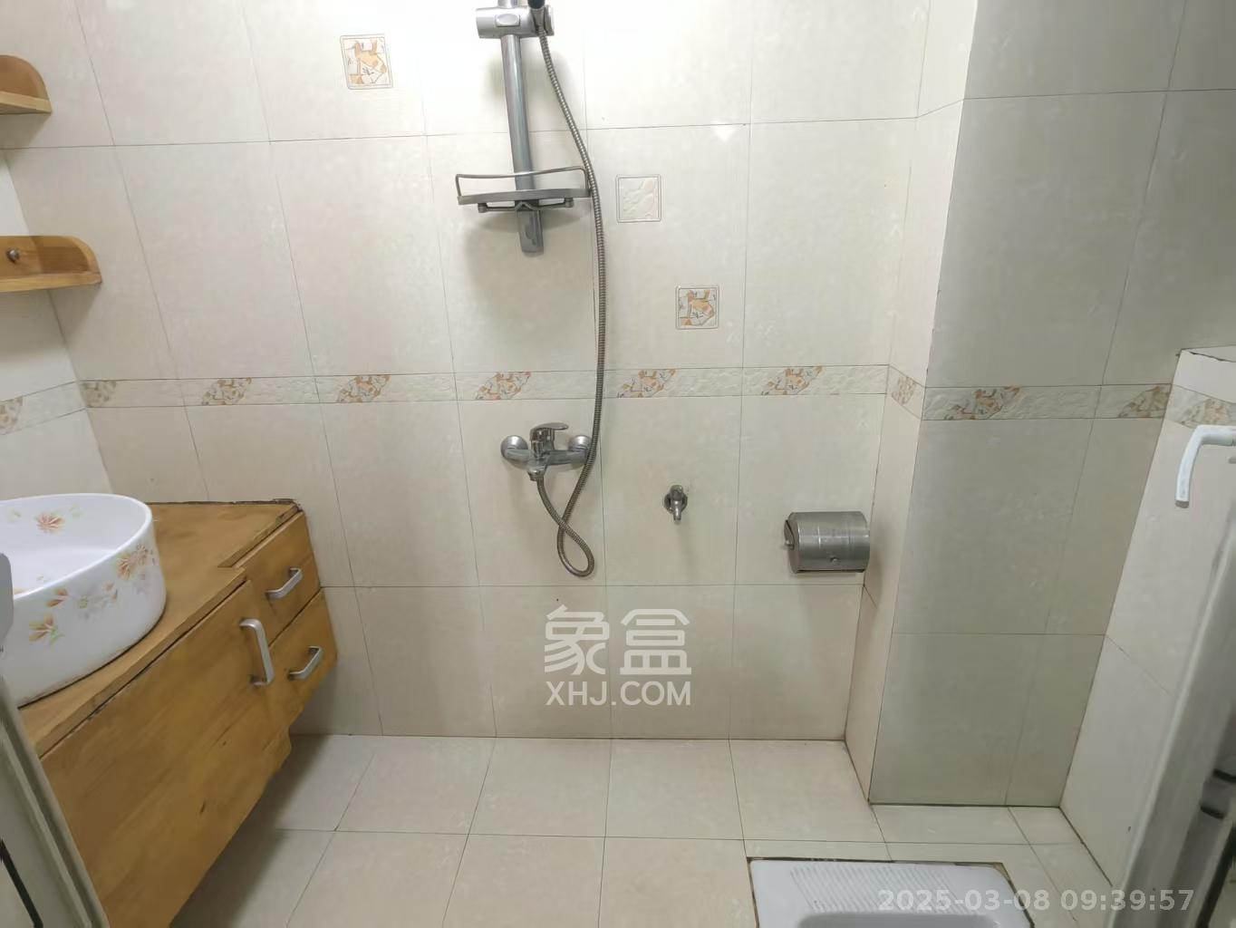 建鸿达现代公寓  2室2厅1卫   2400.00元/月室内图