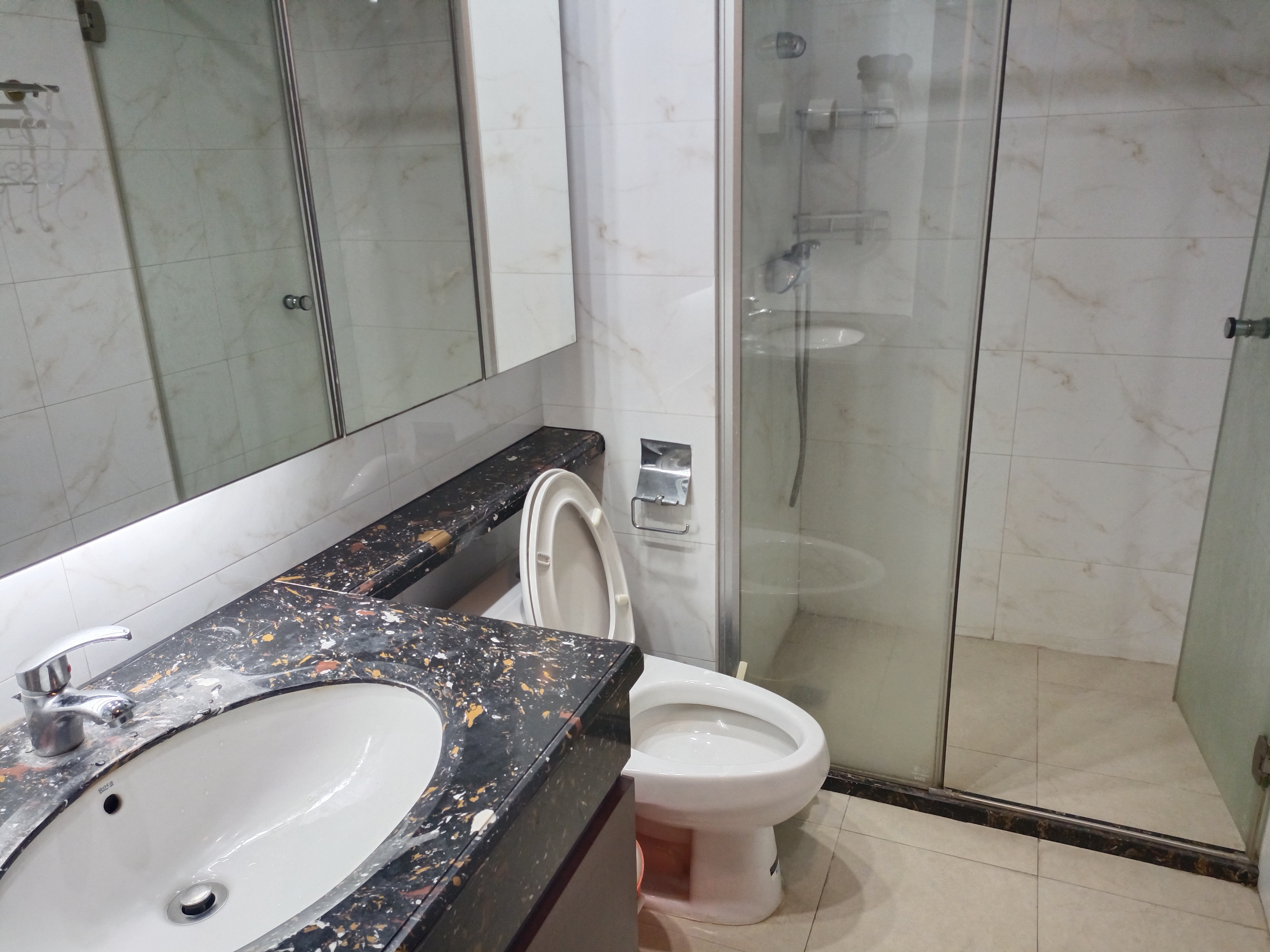 恒大绿洲 1室1厅1卫 1500.0元/月 恒大绿洲 1室1厅1卫 1500.0元/月室内图