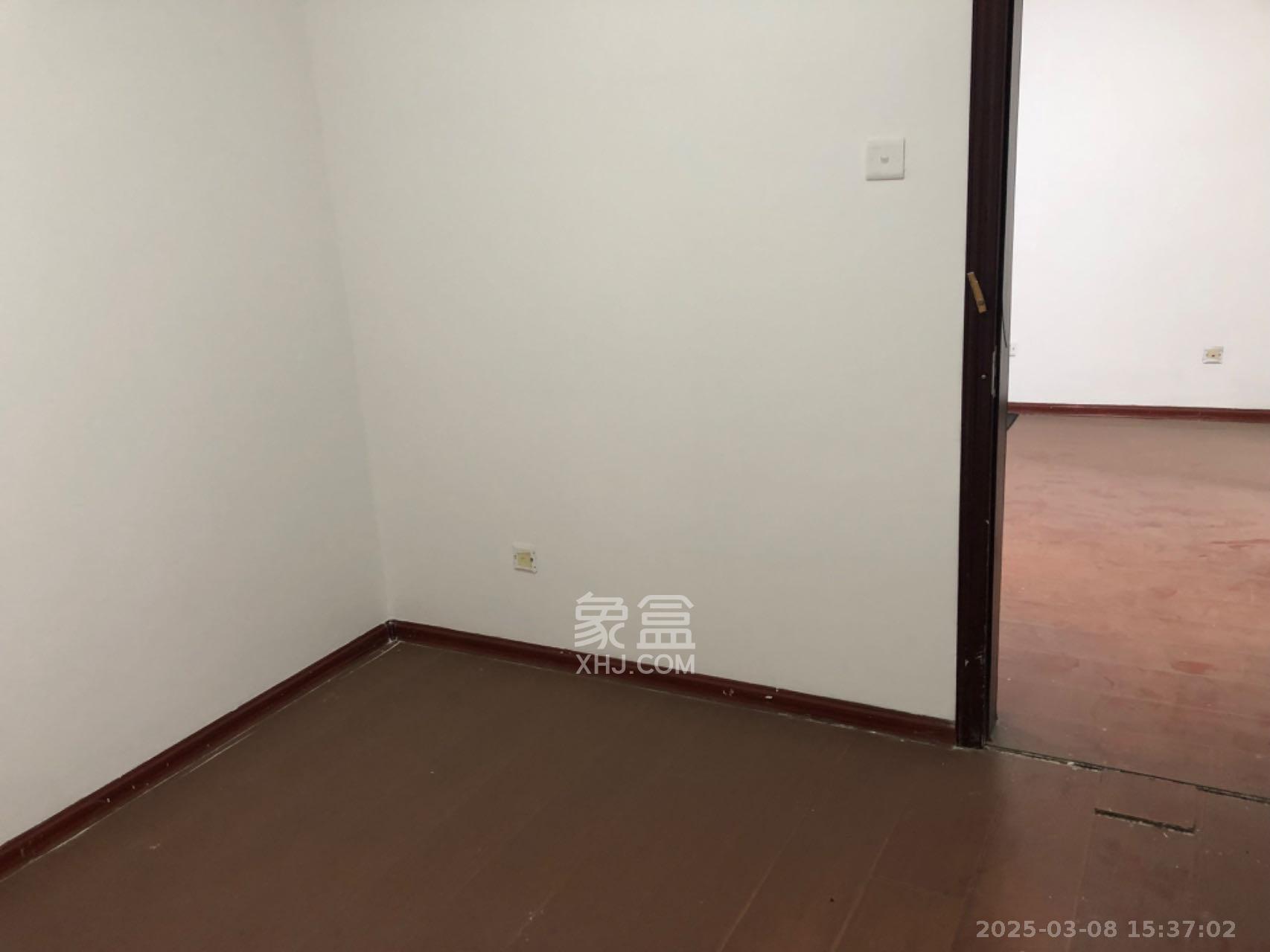 申奥美域  2室2厅1卫   2000.00元/月室内图