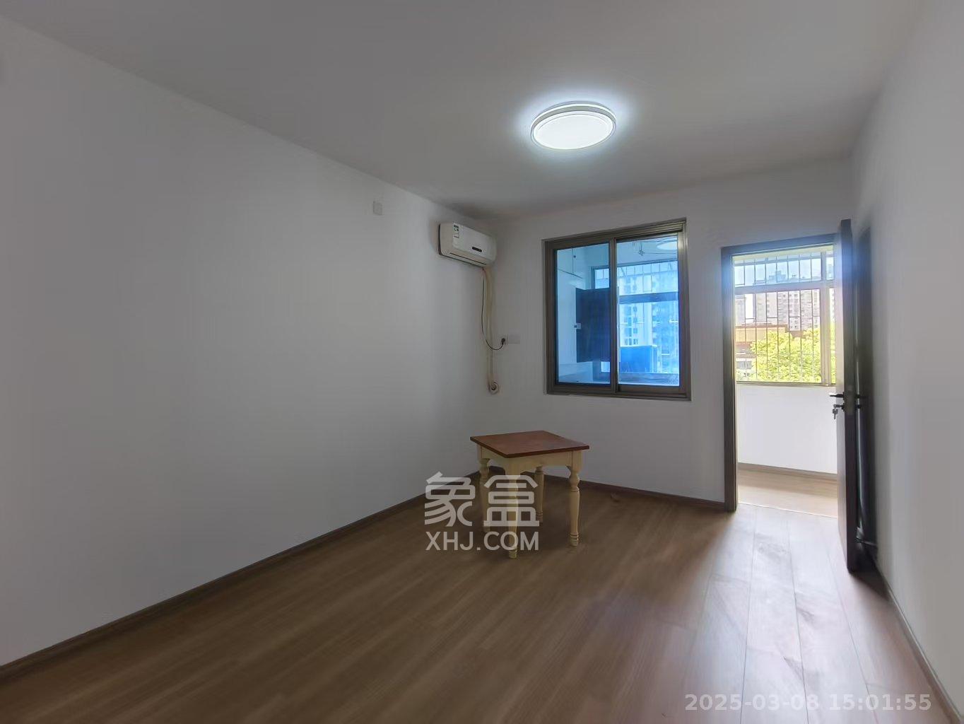 金鼎消防器材厂宿舍（陡岭路41号）  2室1厅1卫   1500.00元/月室内图
