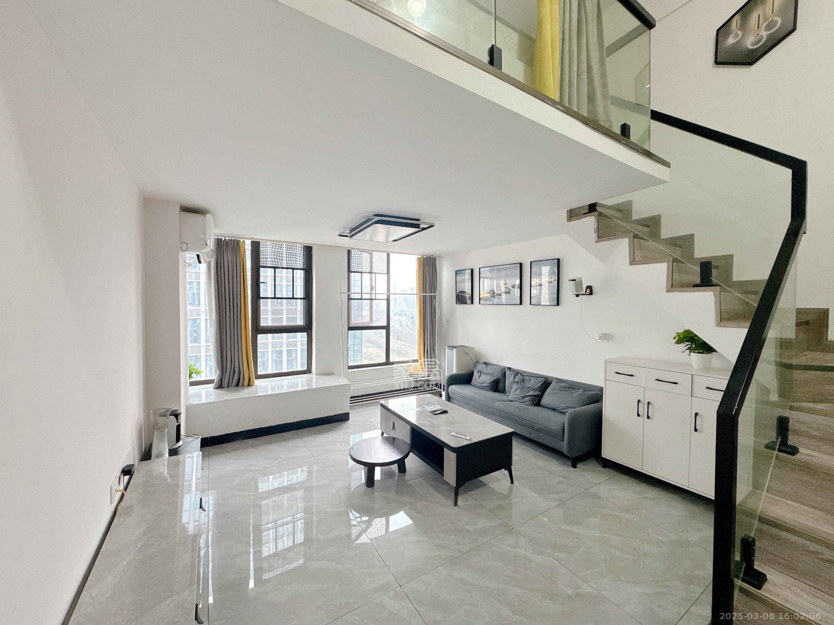 润和国际广场  3室1厅1卫    2500.0元/月 润和国际广场  3室1厅1卫    2500.0元/月室内图